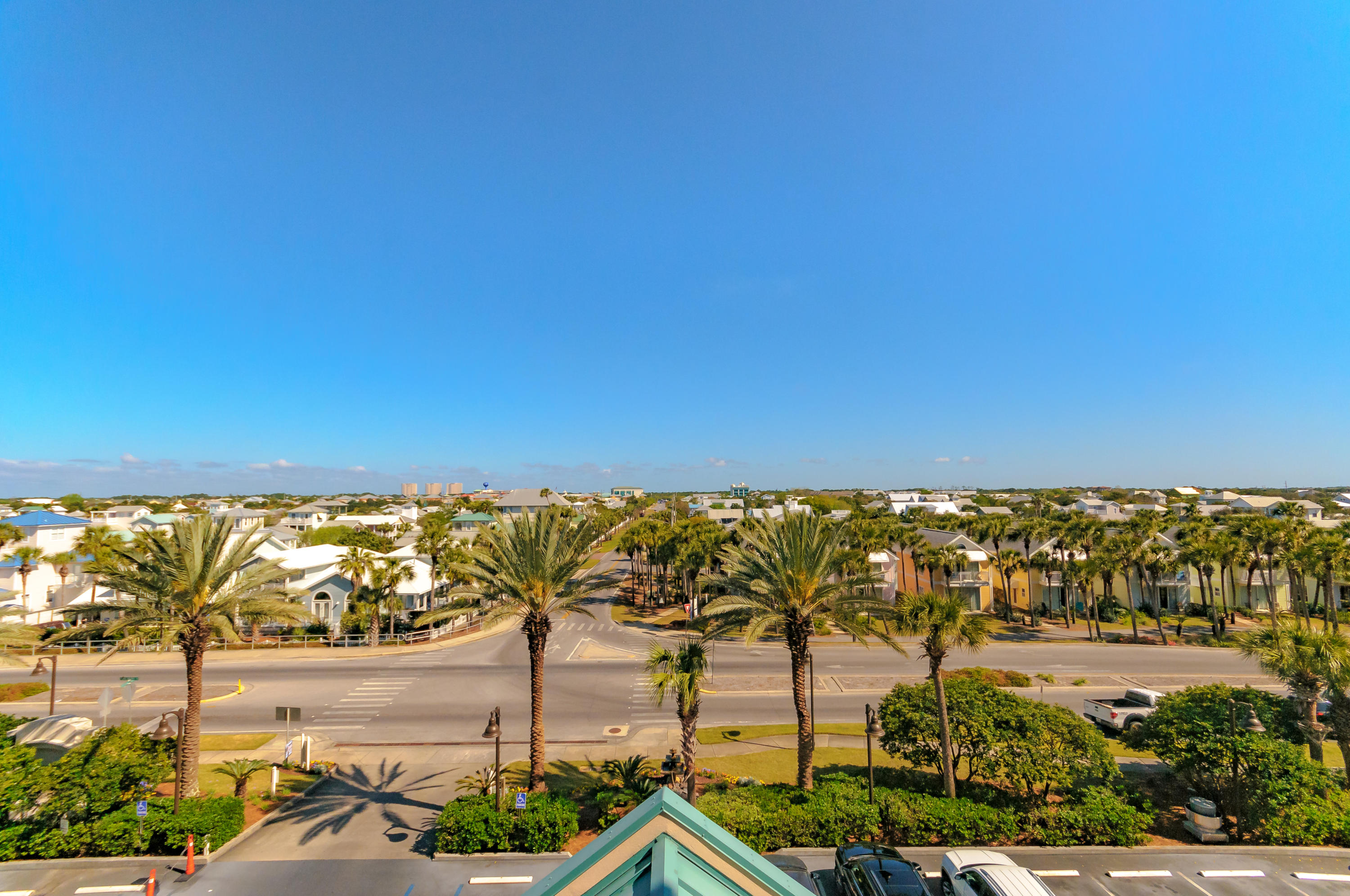 INN AT CRYSTAL BEACH (SUMMERCHASE CONDO) - Residential