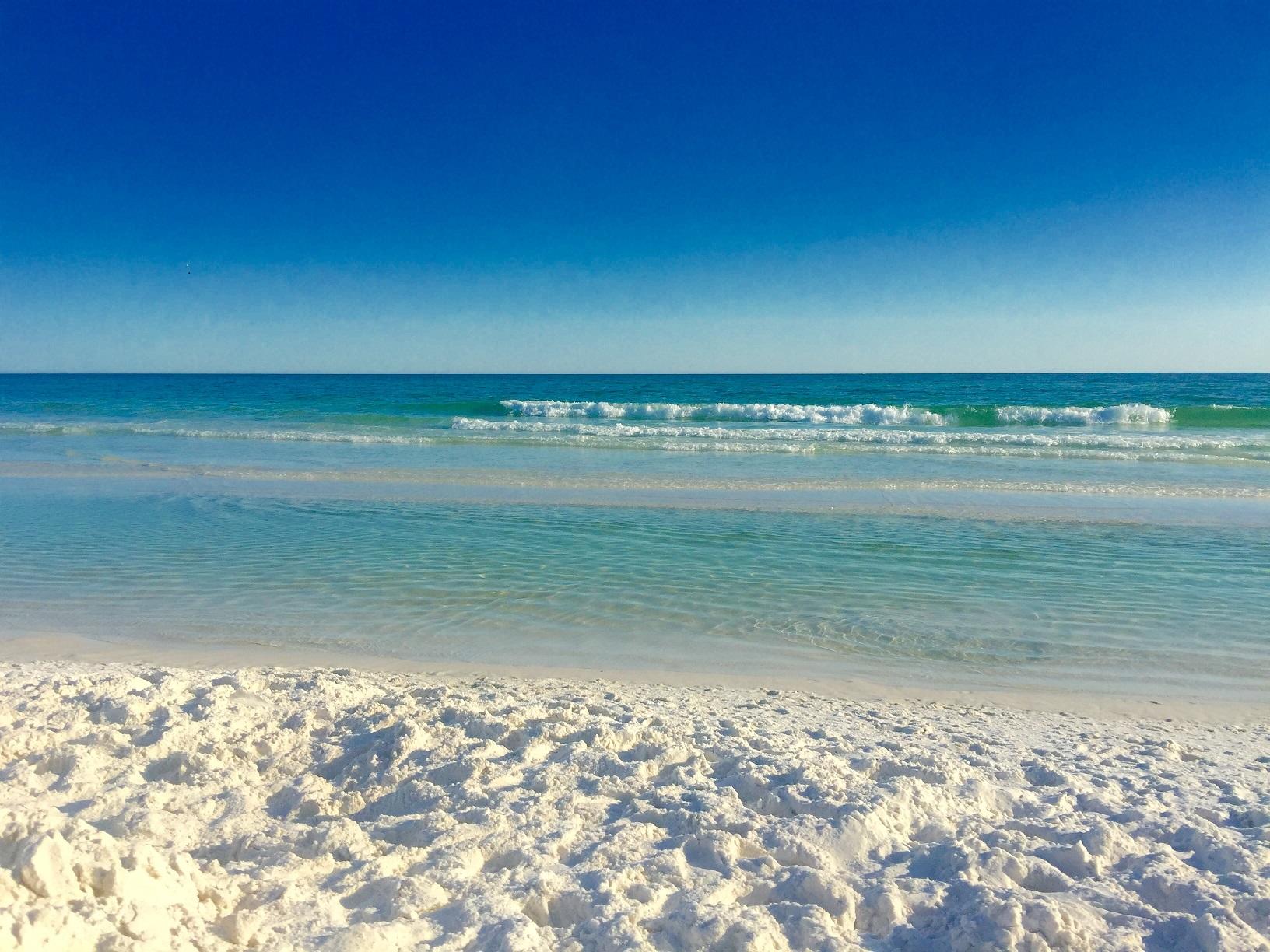 INN AT CRYSTAL BEACH (SUMMERCHASE CONDO) - Residential