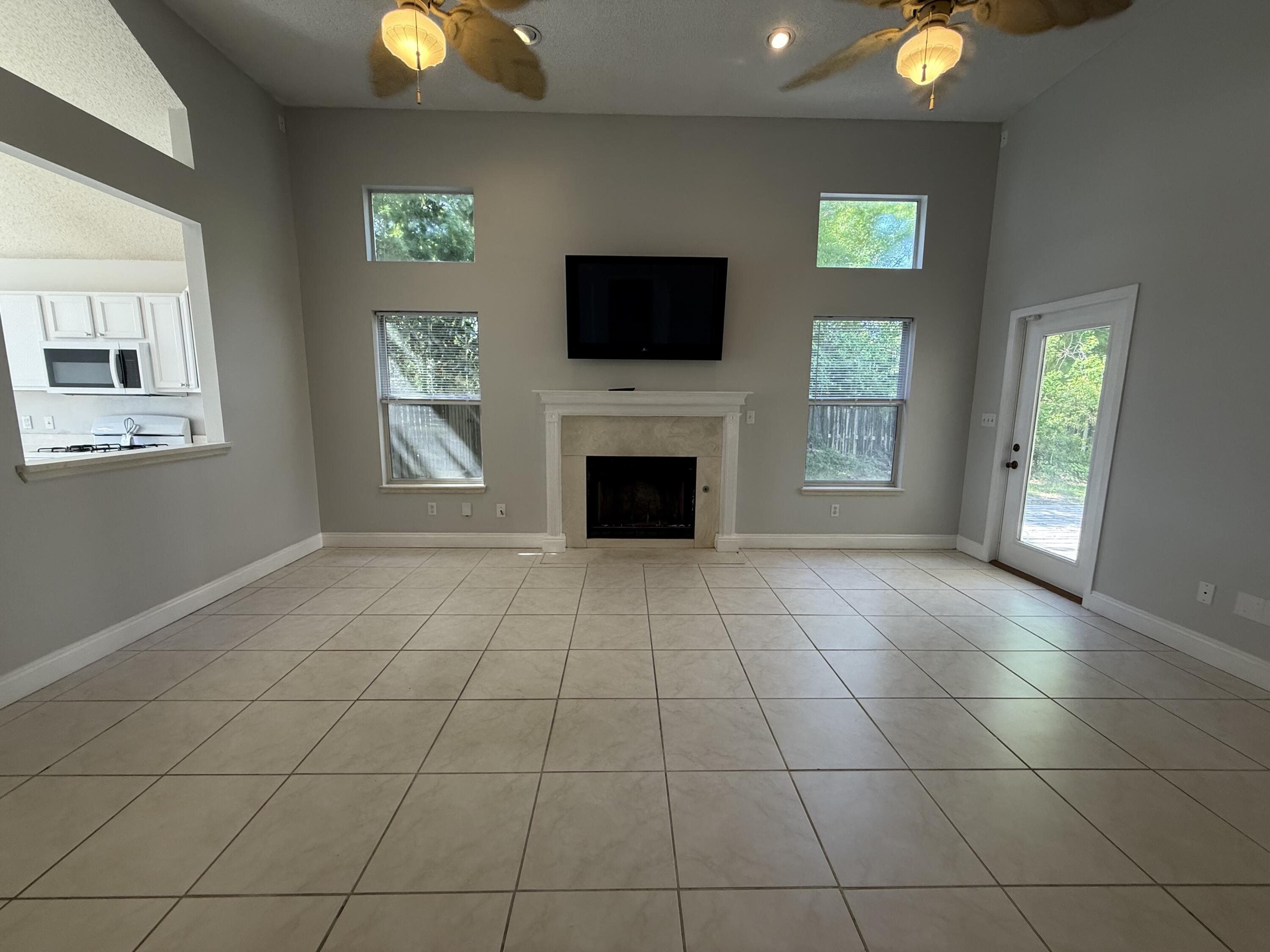 NAVARRE S/D 2ND ADDN - Residential