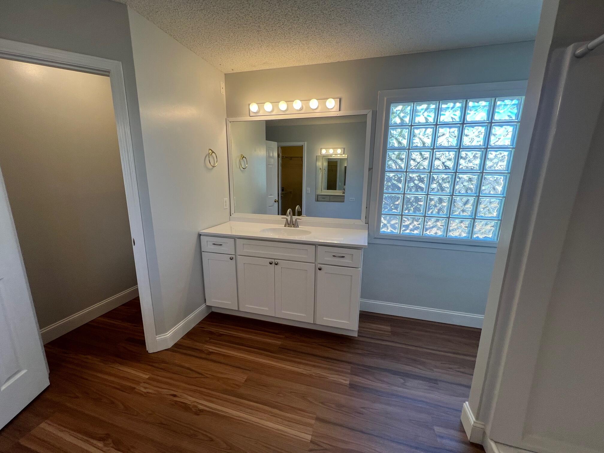 NAVARRE S/D 2ND ADDN - Residential