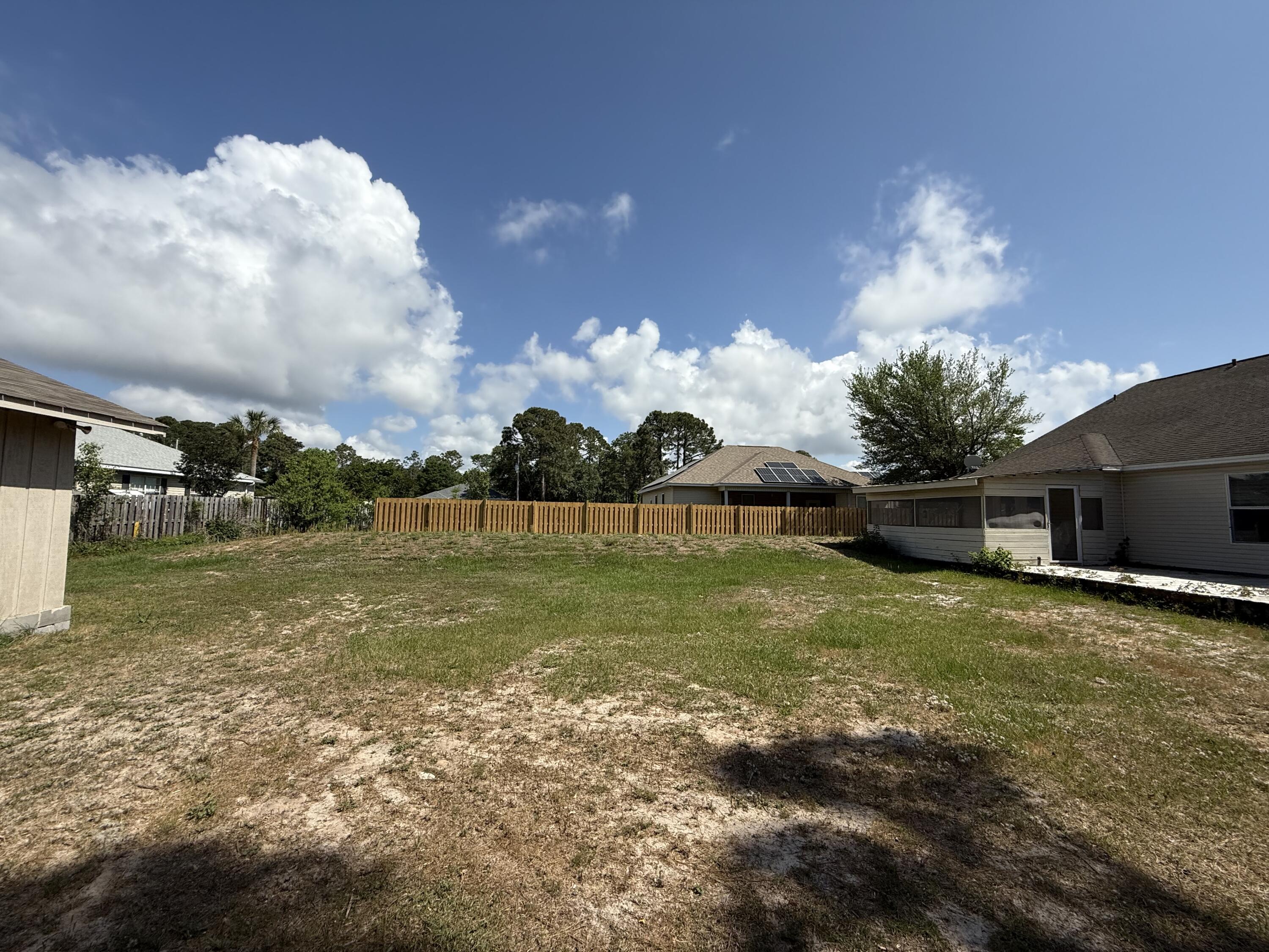 NAVARRE S/D 2ND ADDN - Residential