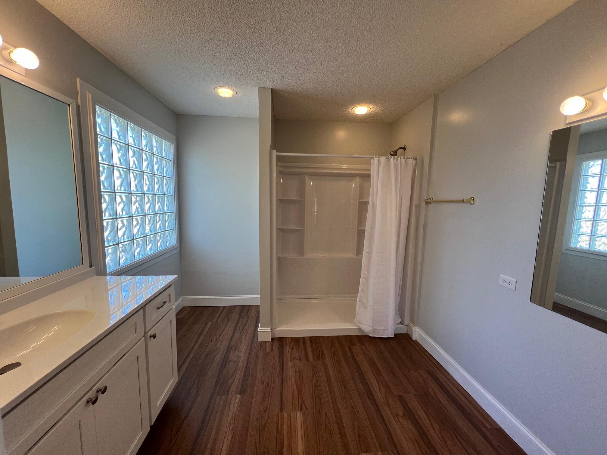 NAVARRE S/D 2ND ADDN - Residential