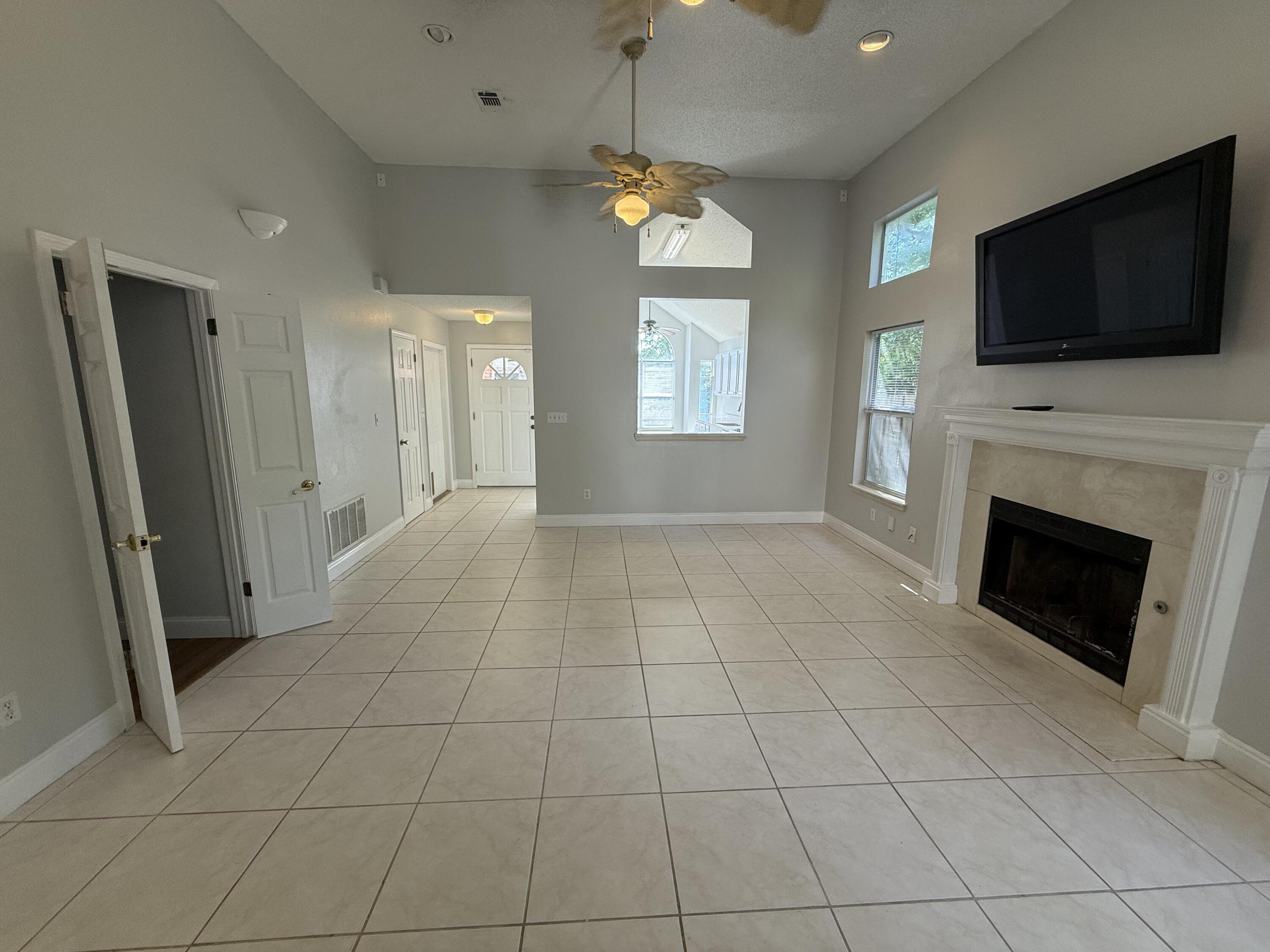 NAVARRE S/D 2ND ADDN - Residential