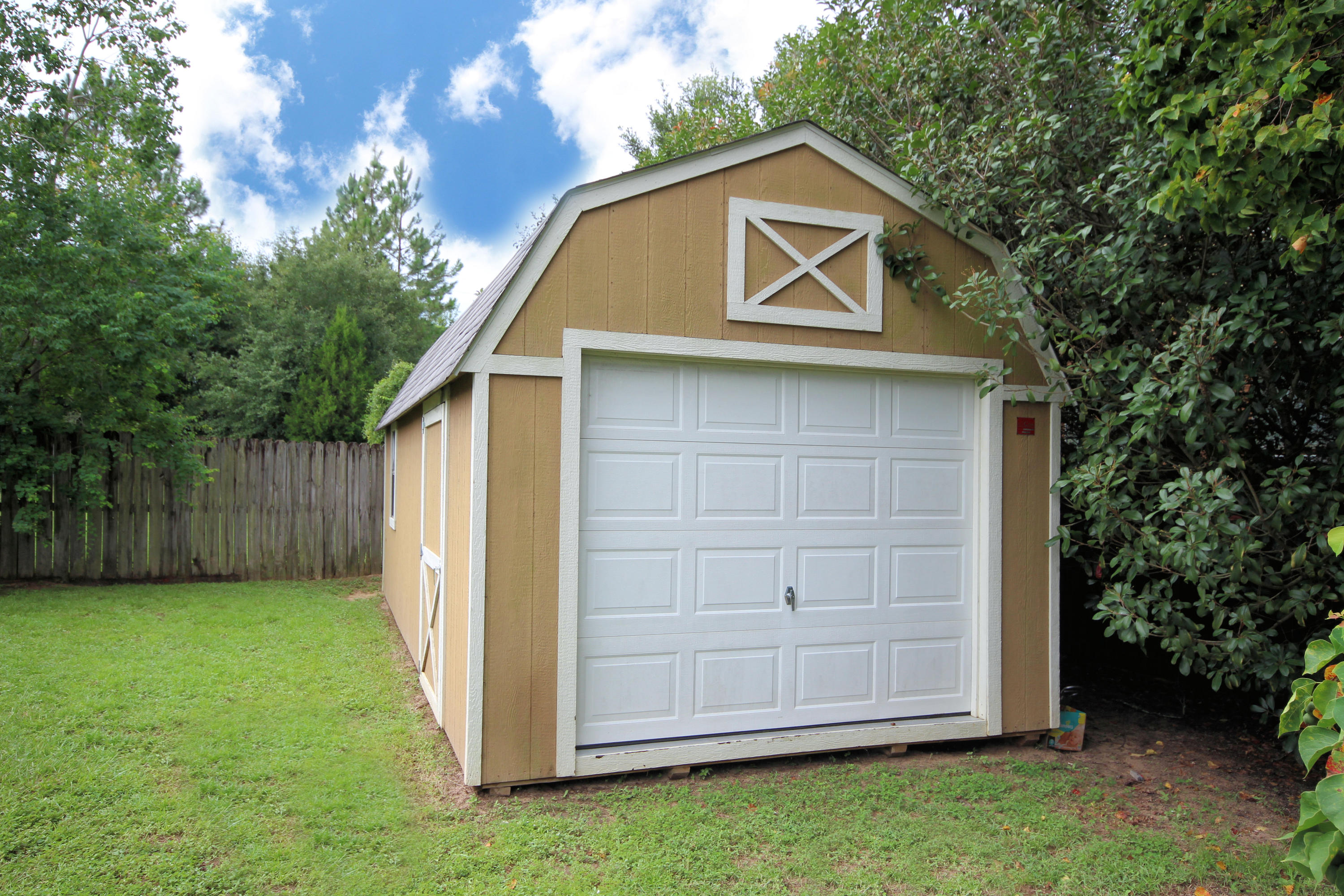 SHOAL TERRACE ESTATES - Residential