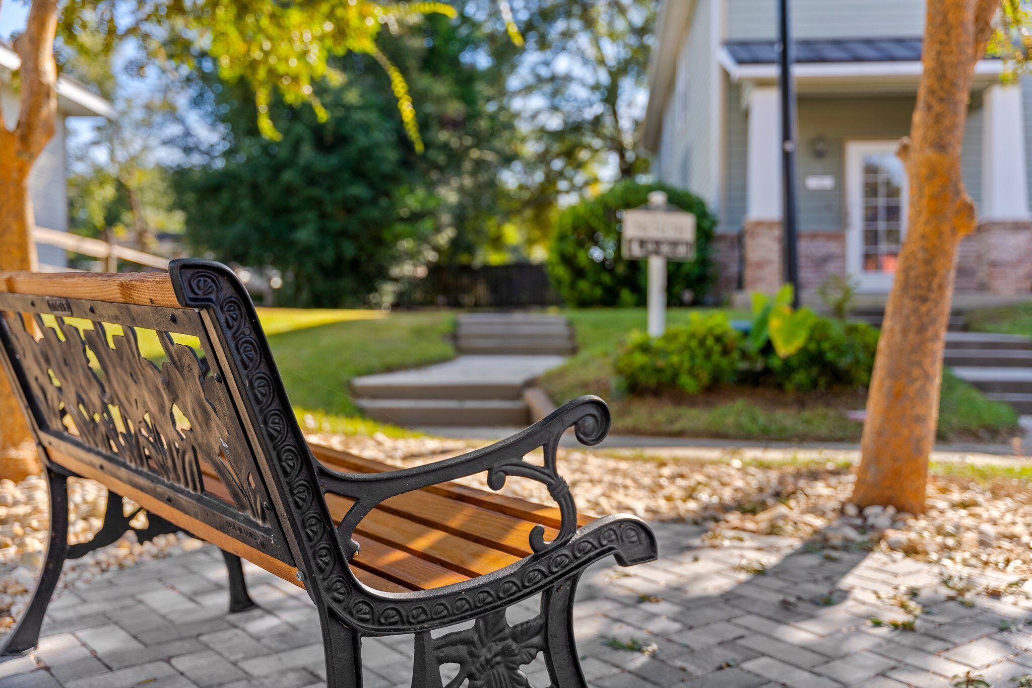 ARBOR LAKE PHASE 1 - Residential Lease