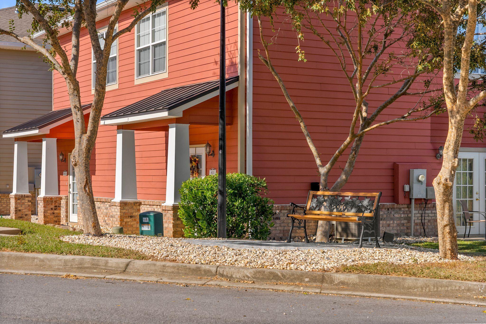 ARBOR LAKE PHASE 1 - Residential Lease