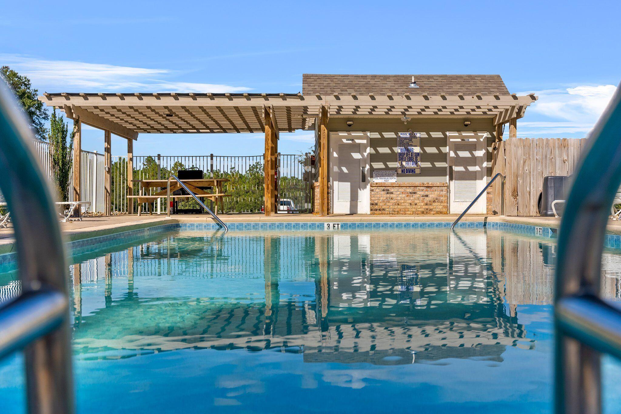 ARBOR LAKE PHASE 1 - Residential Lease