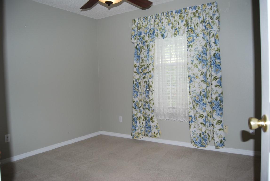 NORTHVIEW ESTATES 3RD ADDN - Residential