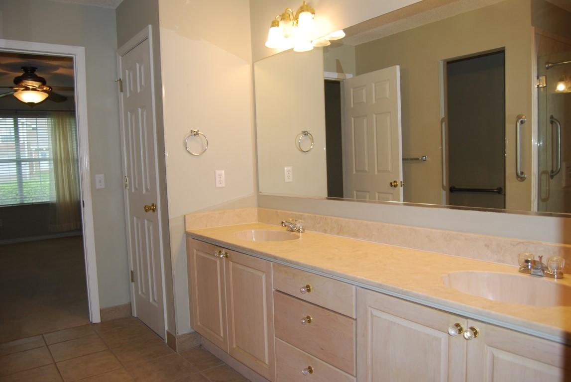 NORTHVIEW ESTATES 3RD ADDN - Residential