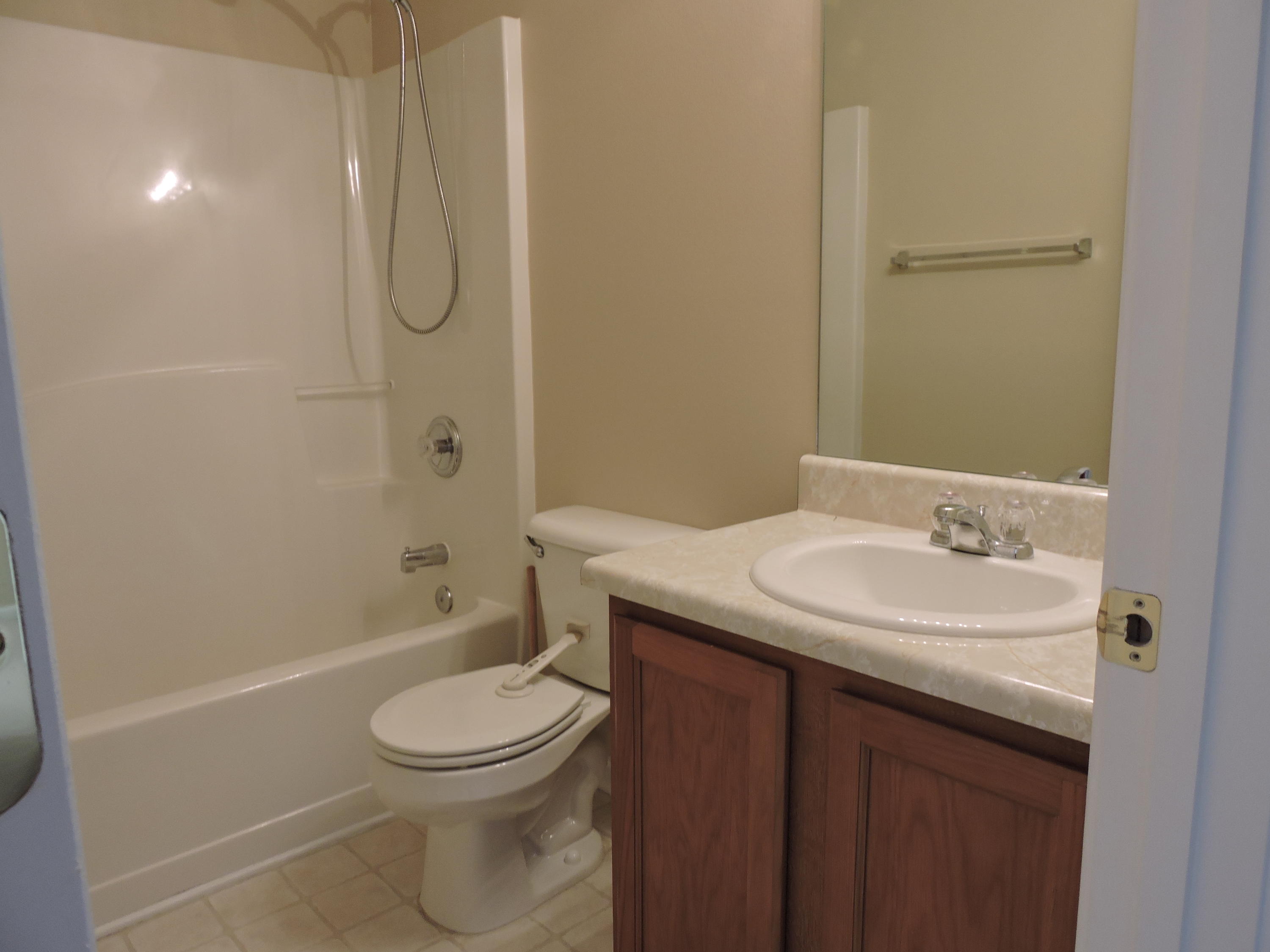 STILLWELL ESTATES - Residential Lease