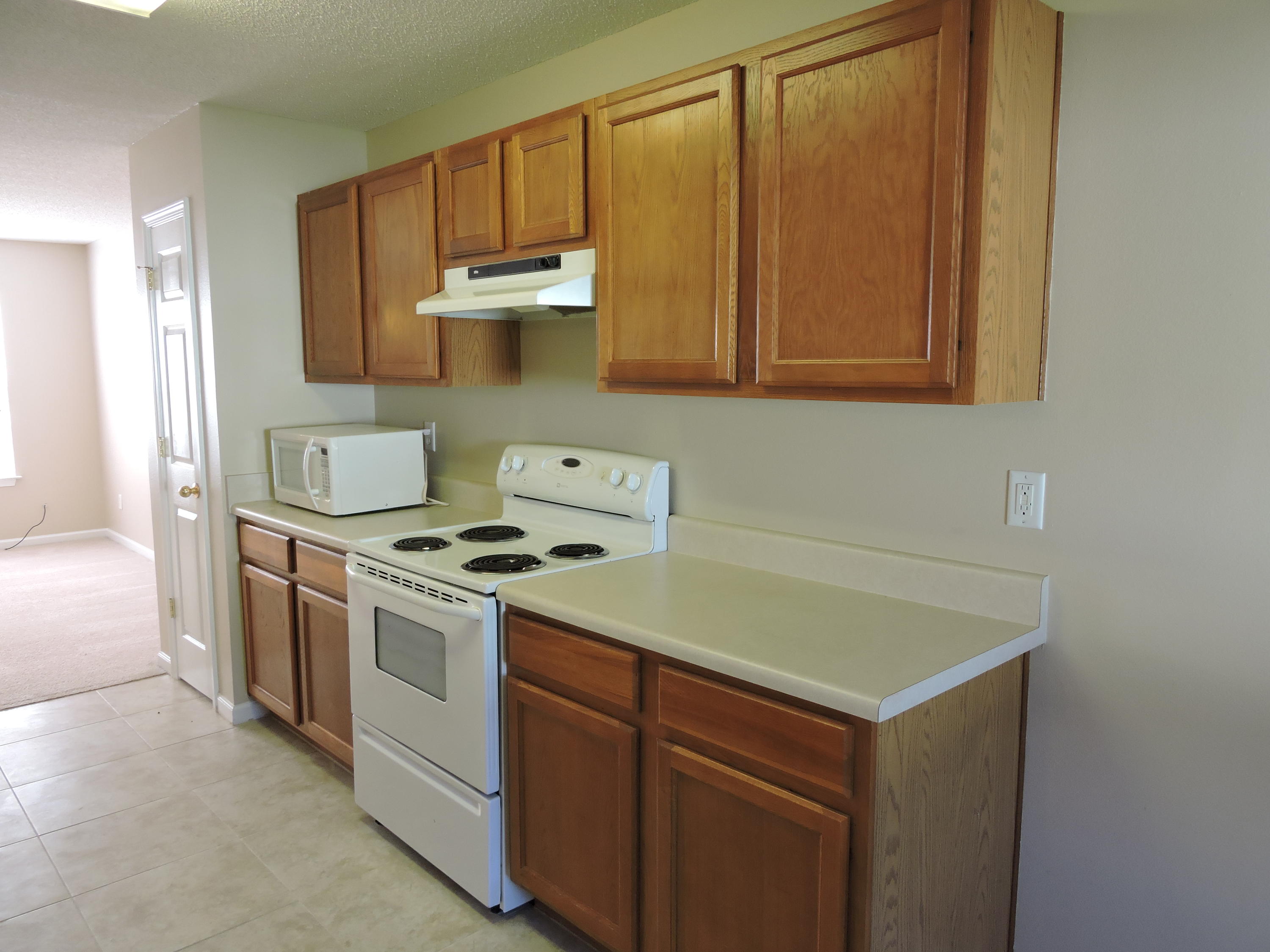 STILLWELL ESTATES - Residential Lease