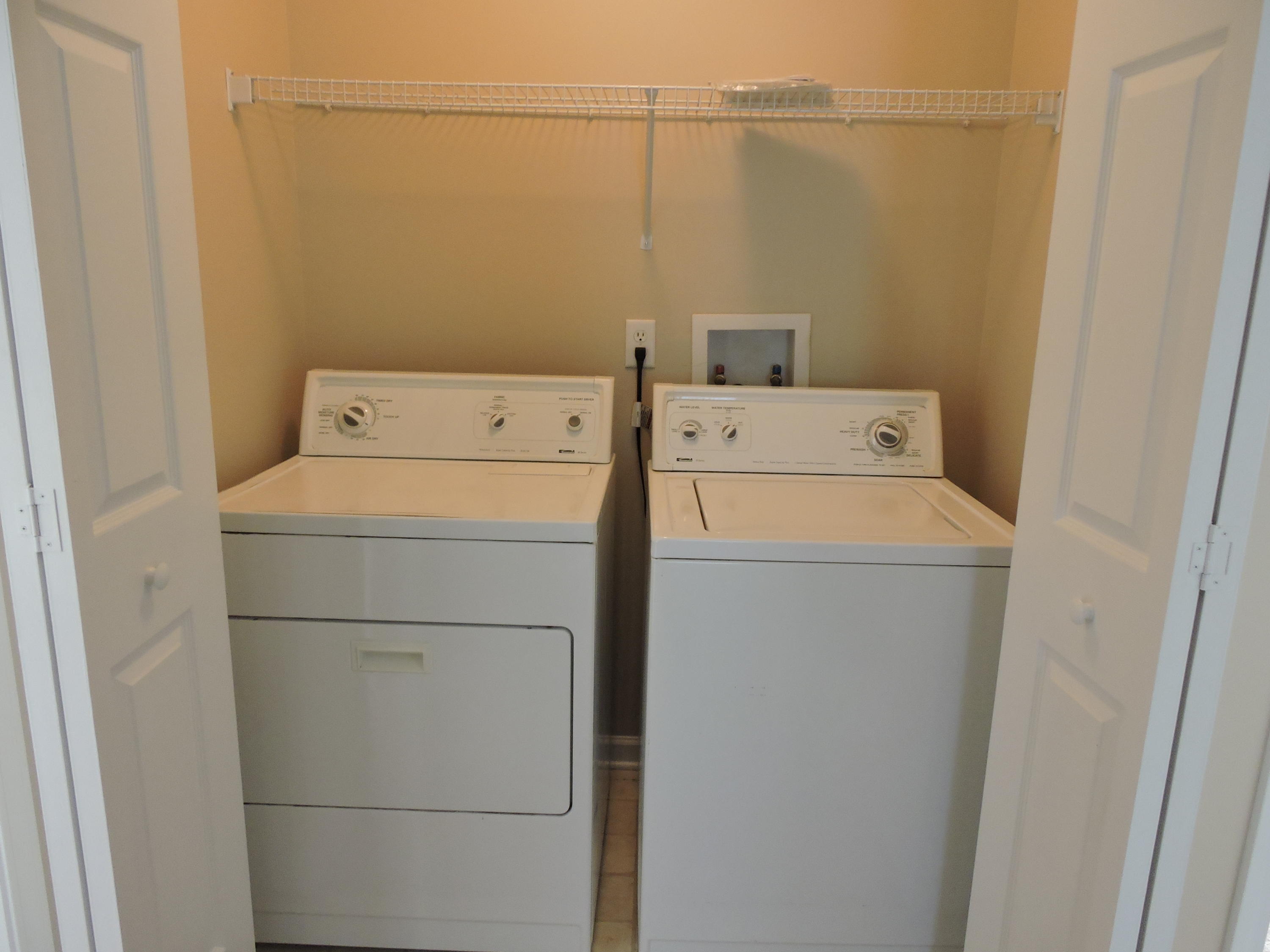 STILLWELL ESTATES - Residential Lease