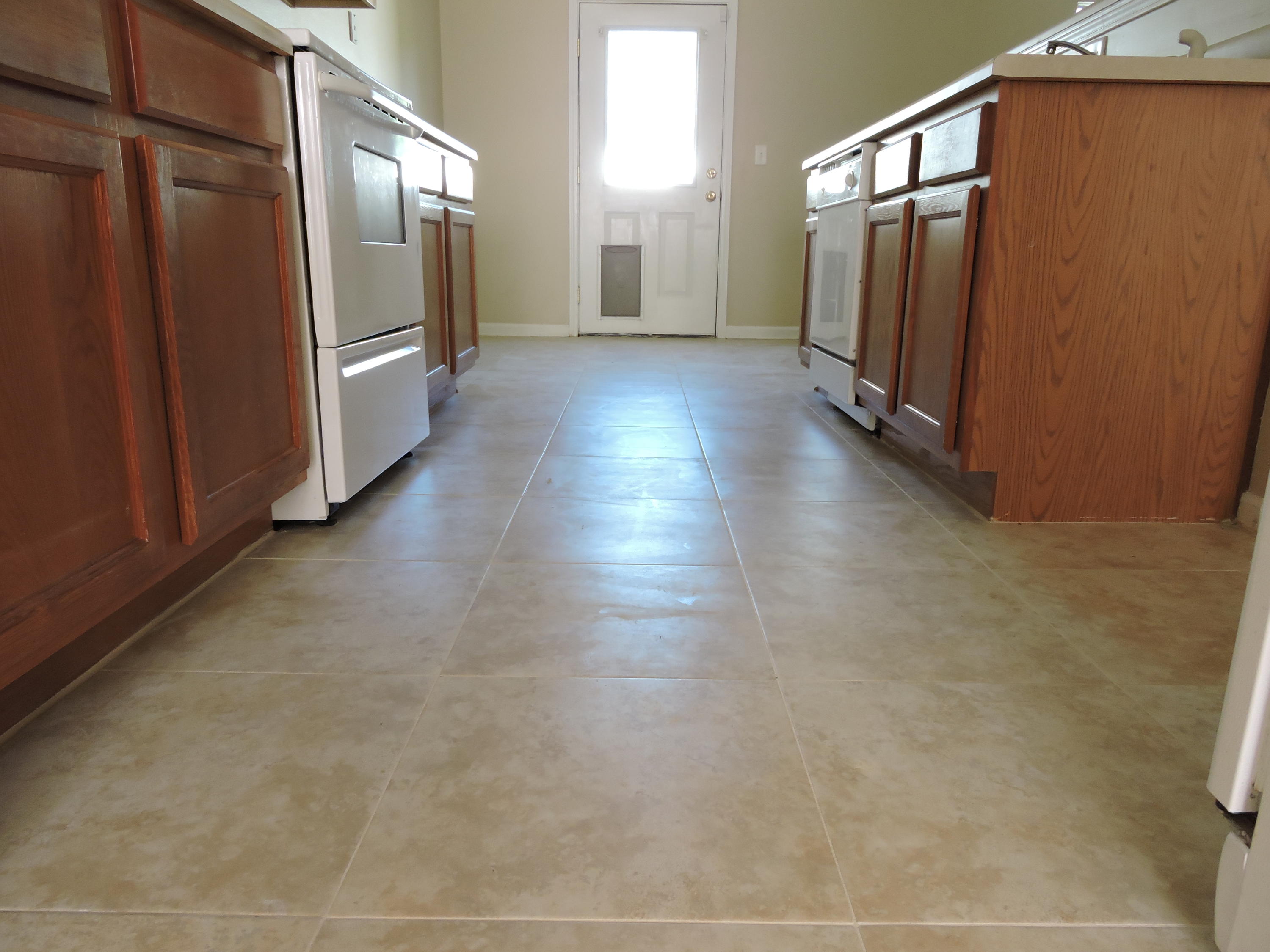 STILLWELL ESTATES - Residential Lease