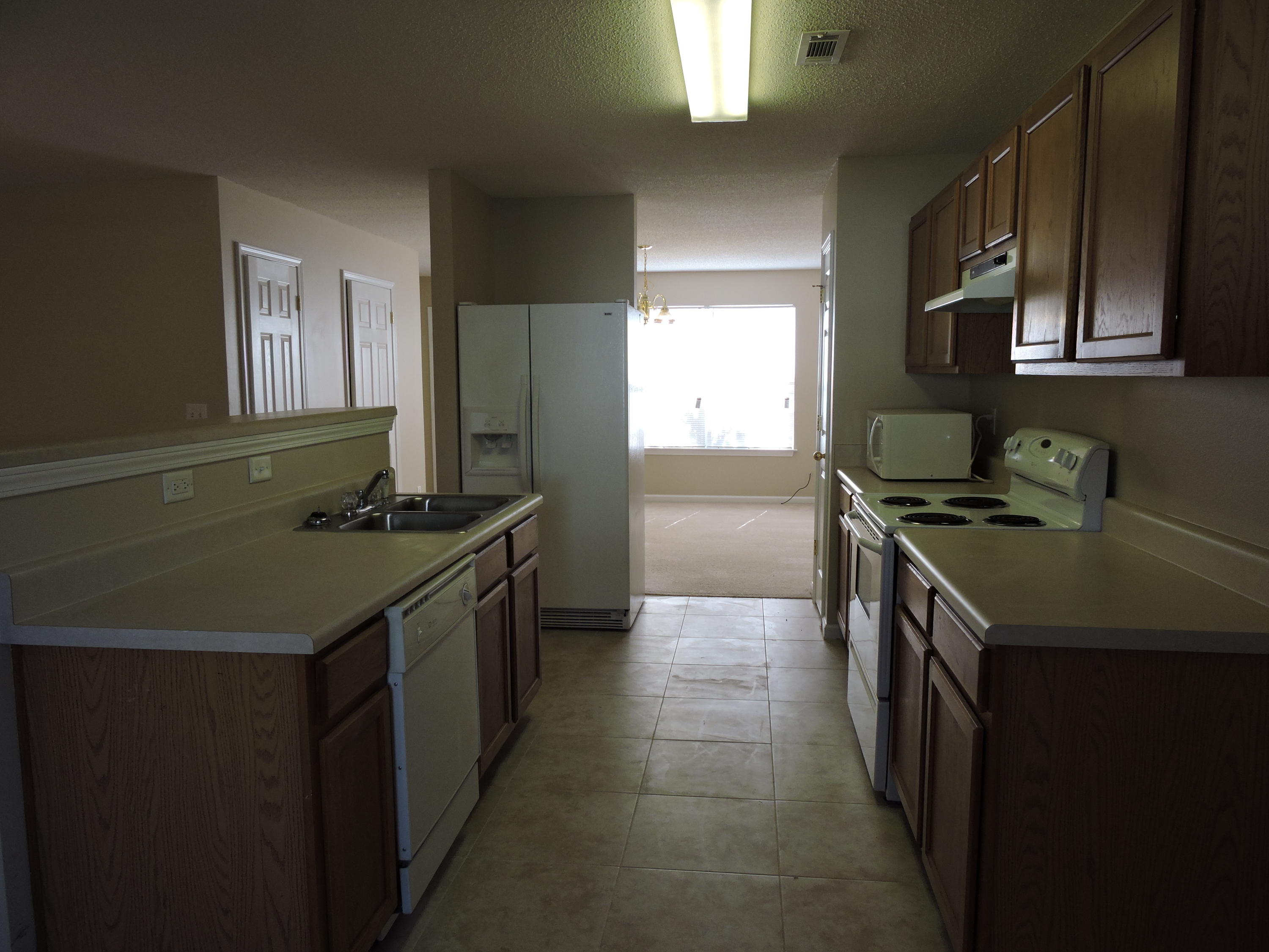 STILLWELL ESTATES - Residential Lease