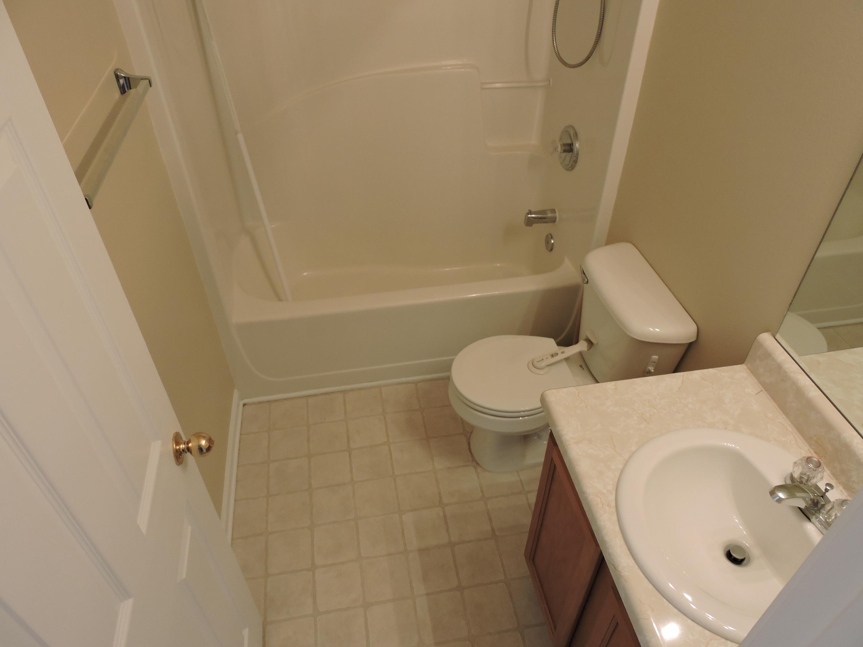 STILLWELL ESTATES - Residential Lease