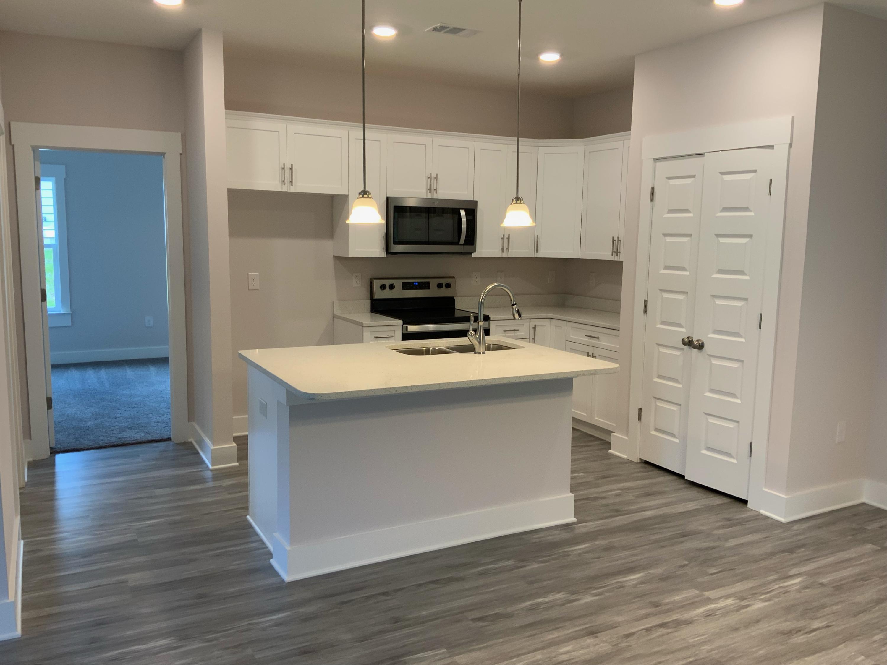 PINEY WOODS EST - Residential