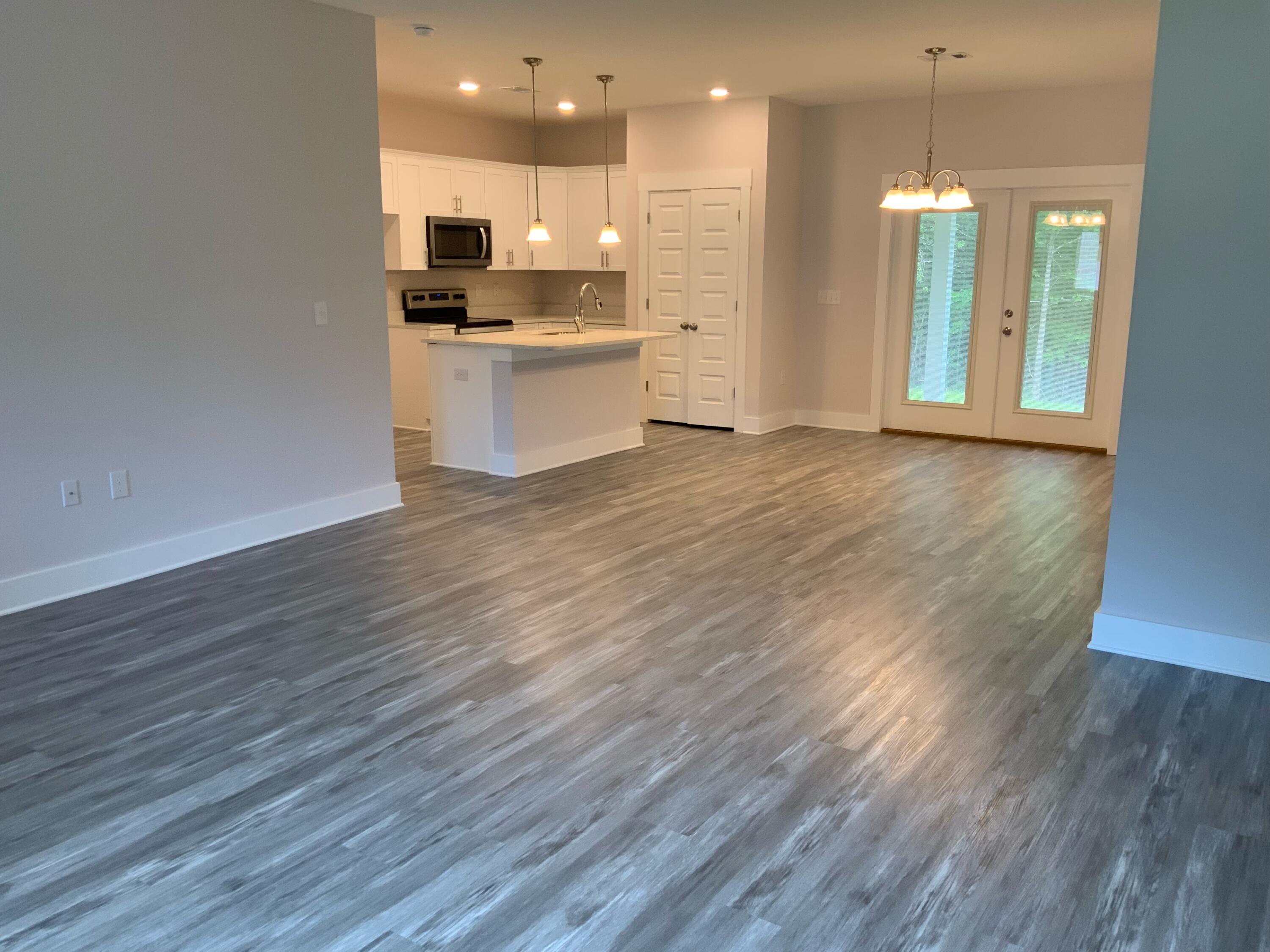 PINEY WOODS EST - Residential