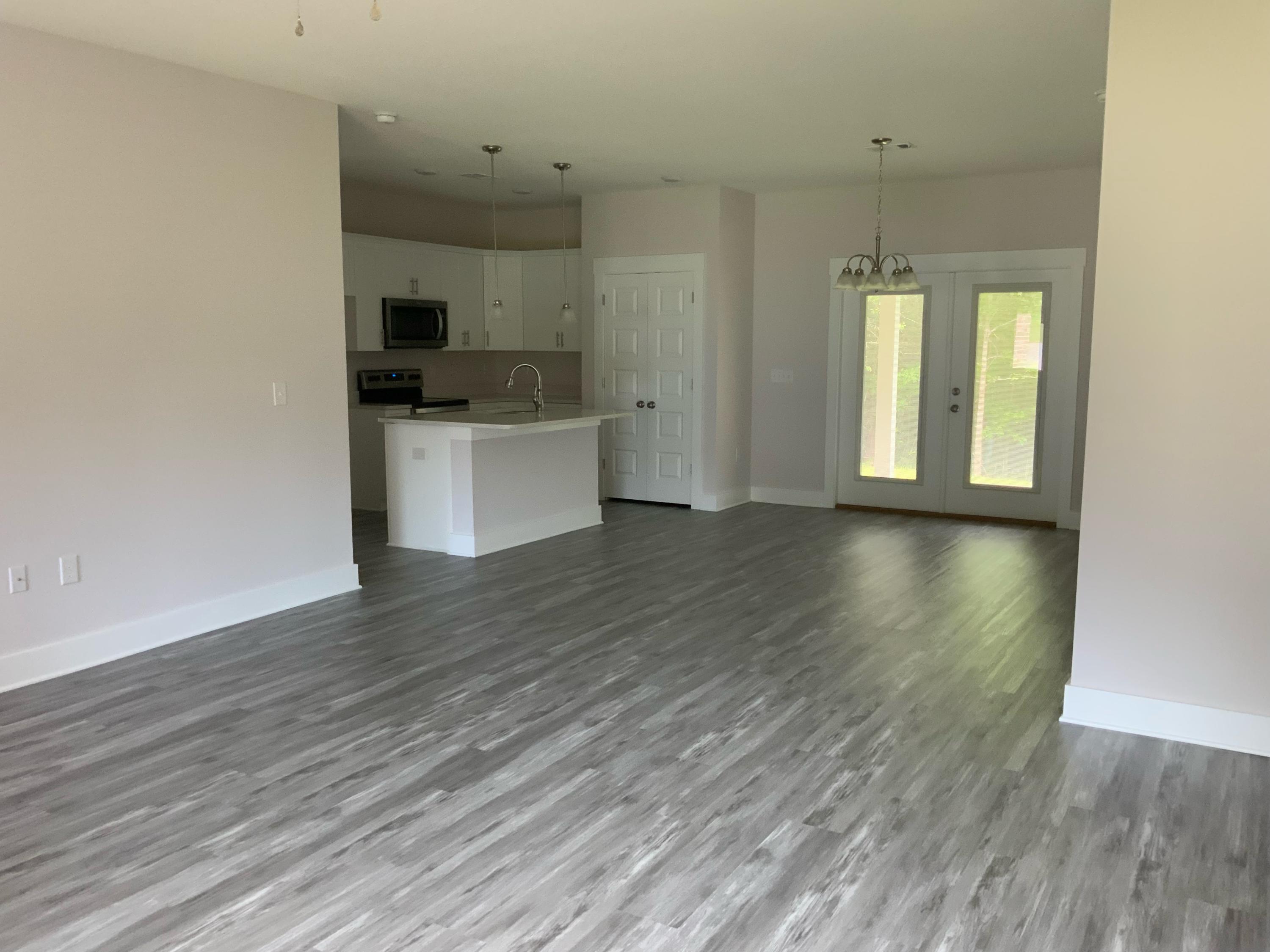 PINEY WOODS EST - Residential