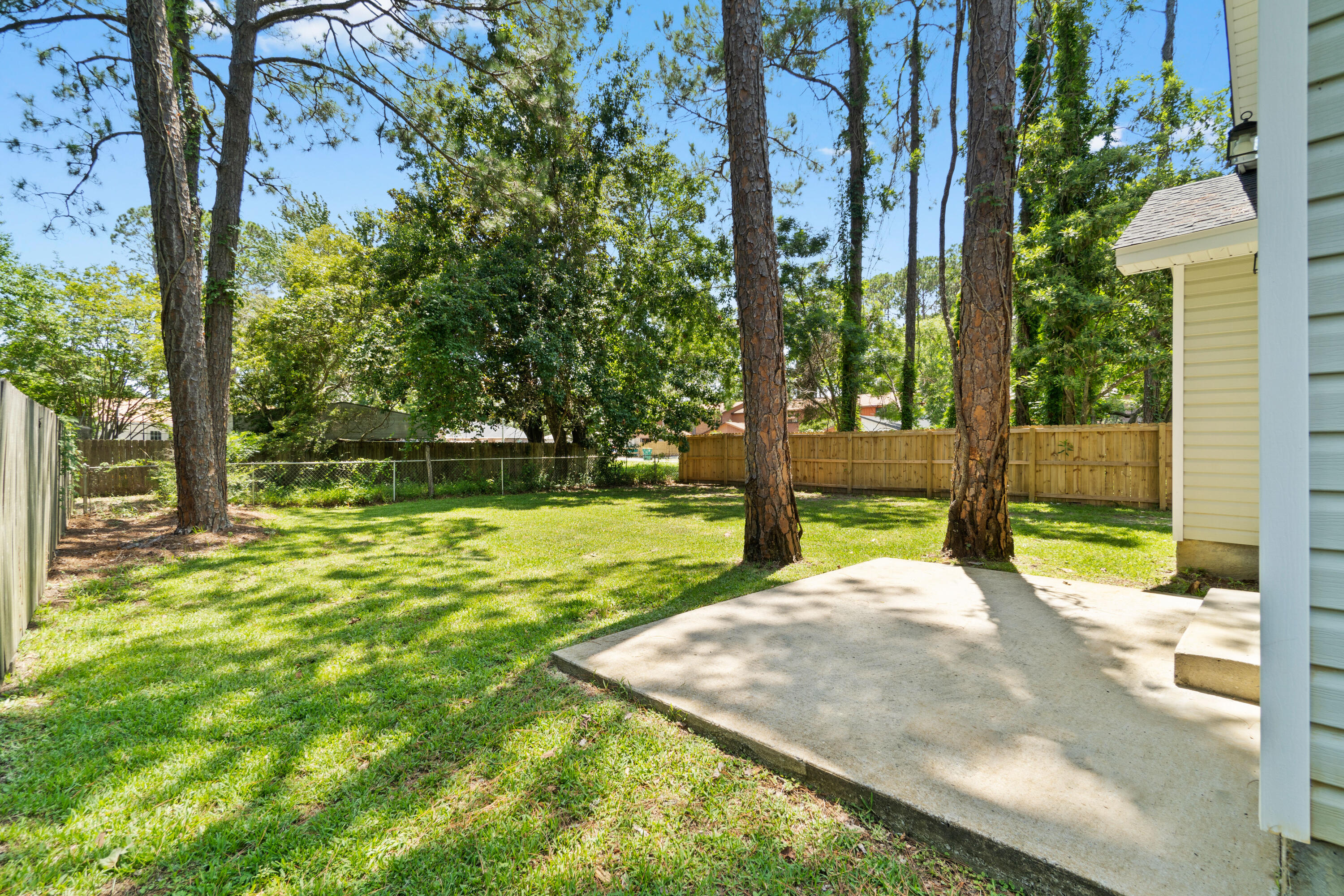 PORT DIXIE LOTS 27 & 28 BLK 61 - Residential