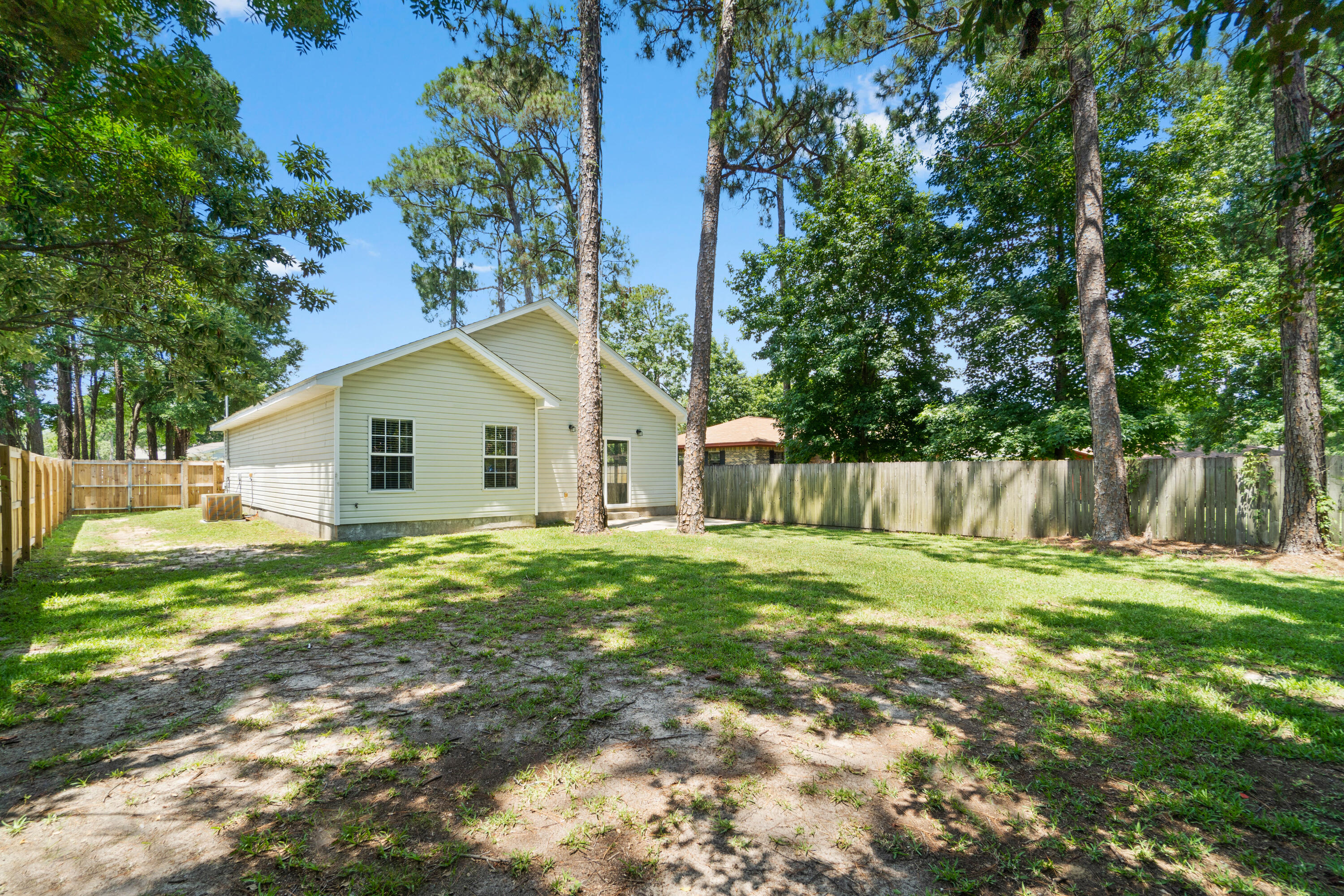 PORT DIXIE LOTS 27 & 28 BLK 61 - Residential