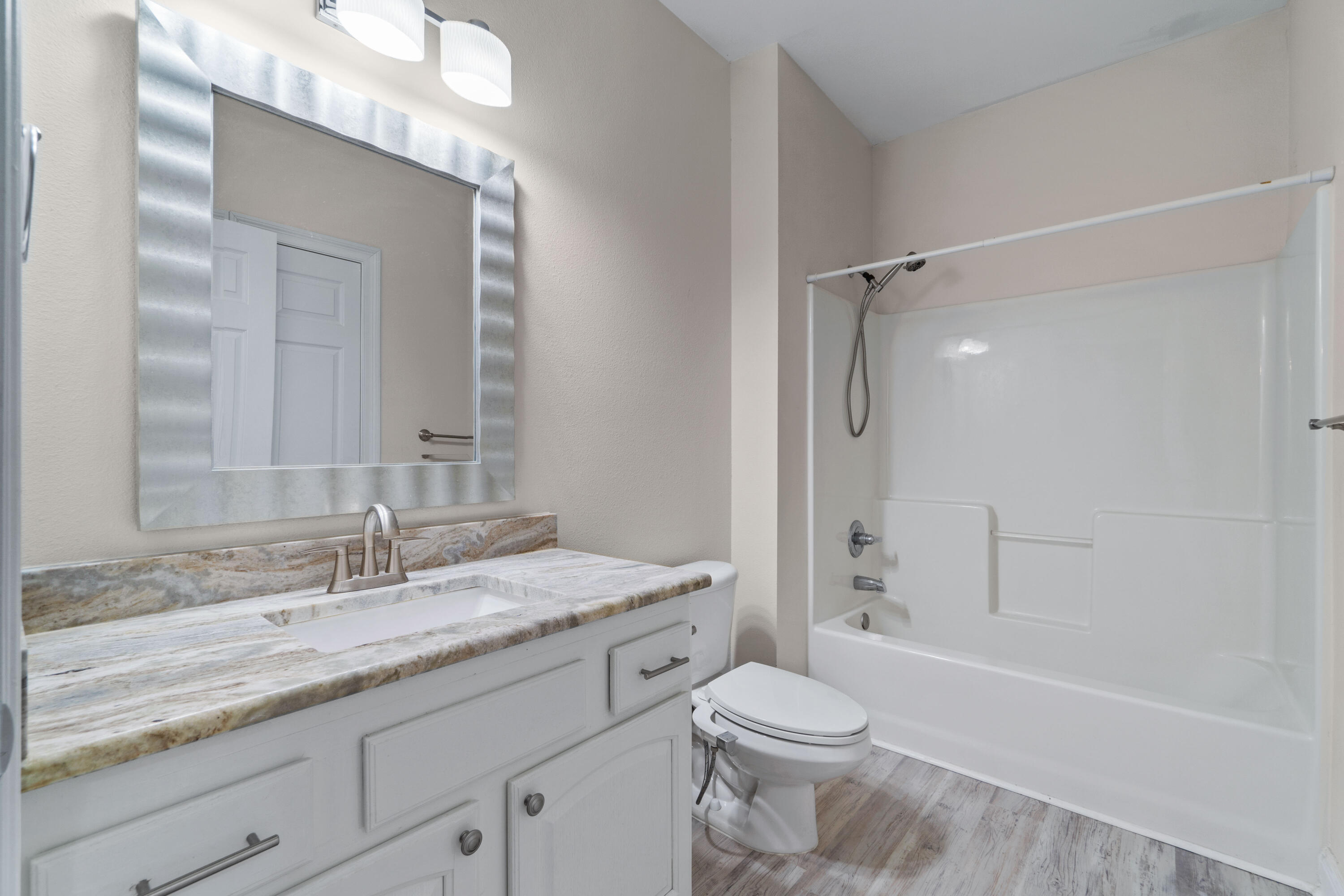 PORT DIXIE LOTS 27 & 28 BLK 61 - Residential
