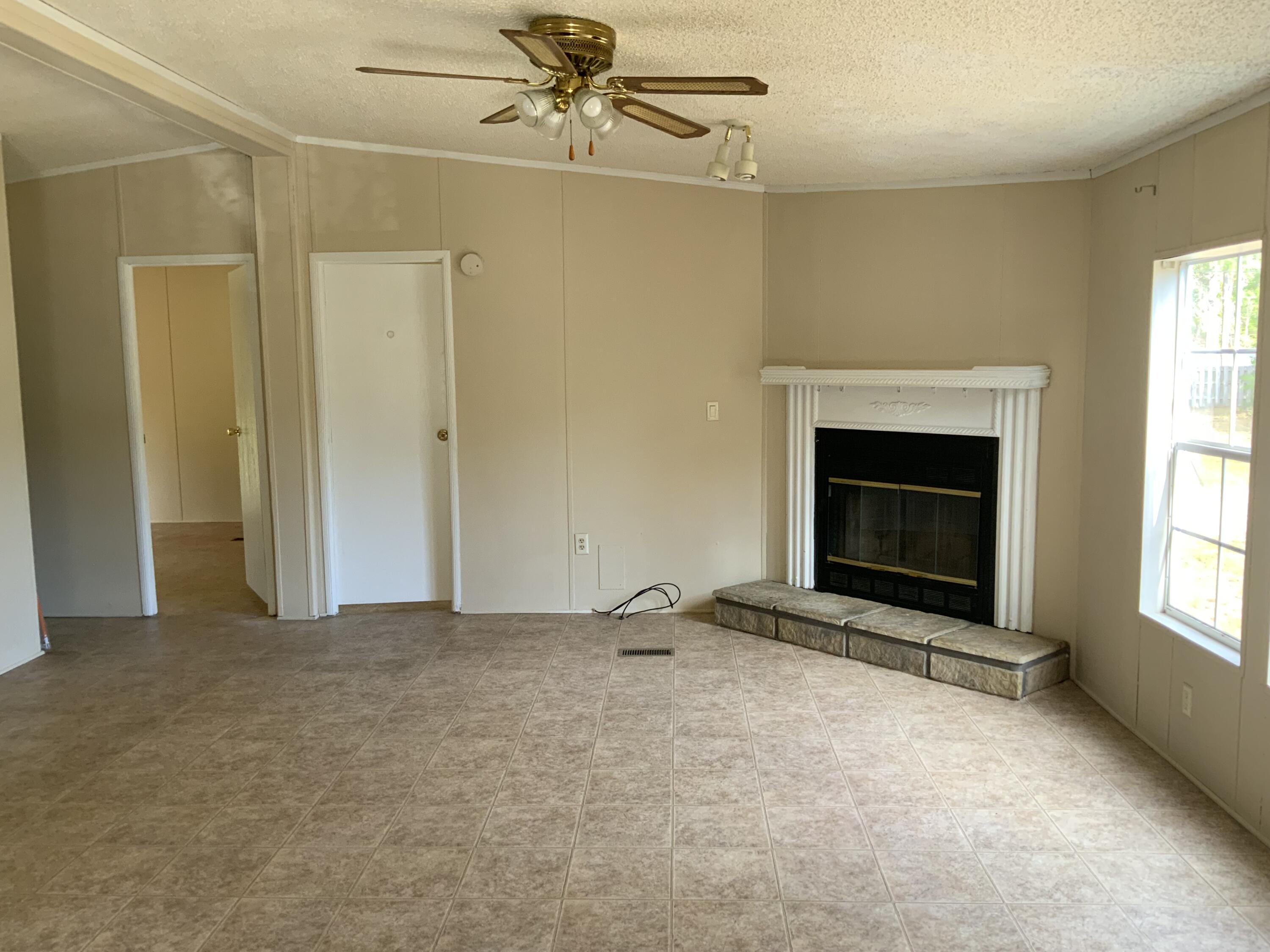 OAKCREST - Residential Lease