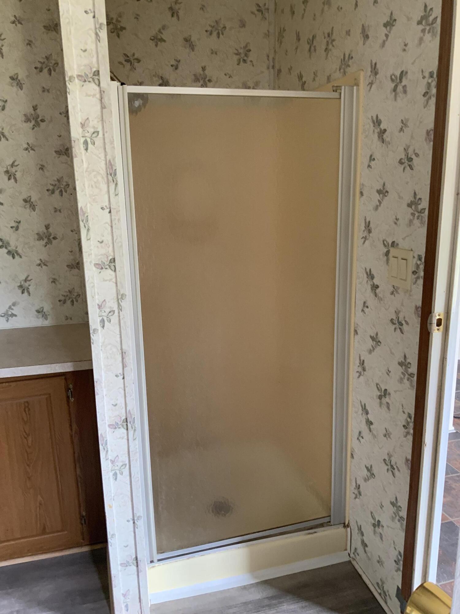 OAKCREST - Residential Lease