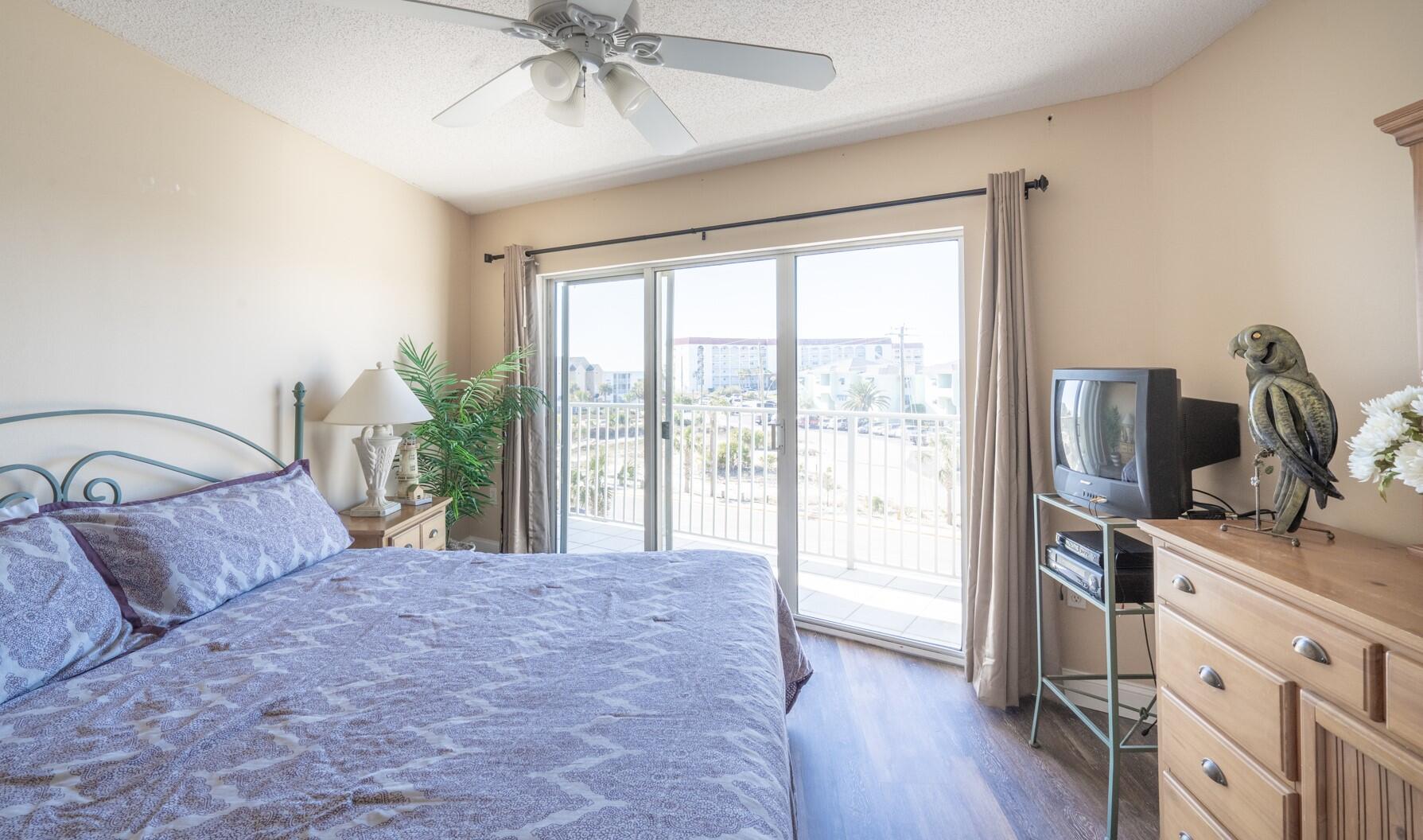 SEACREST CONDOMINIUMS - Residential