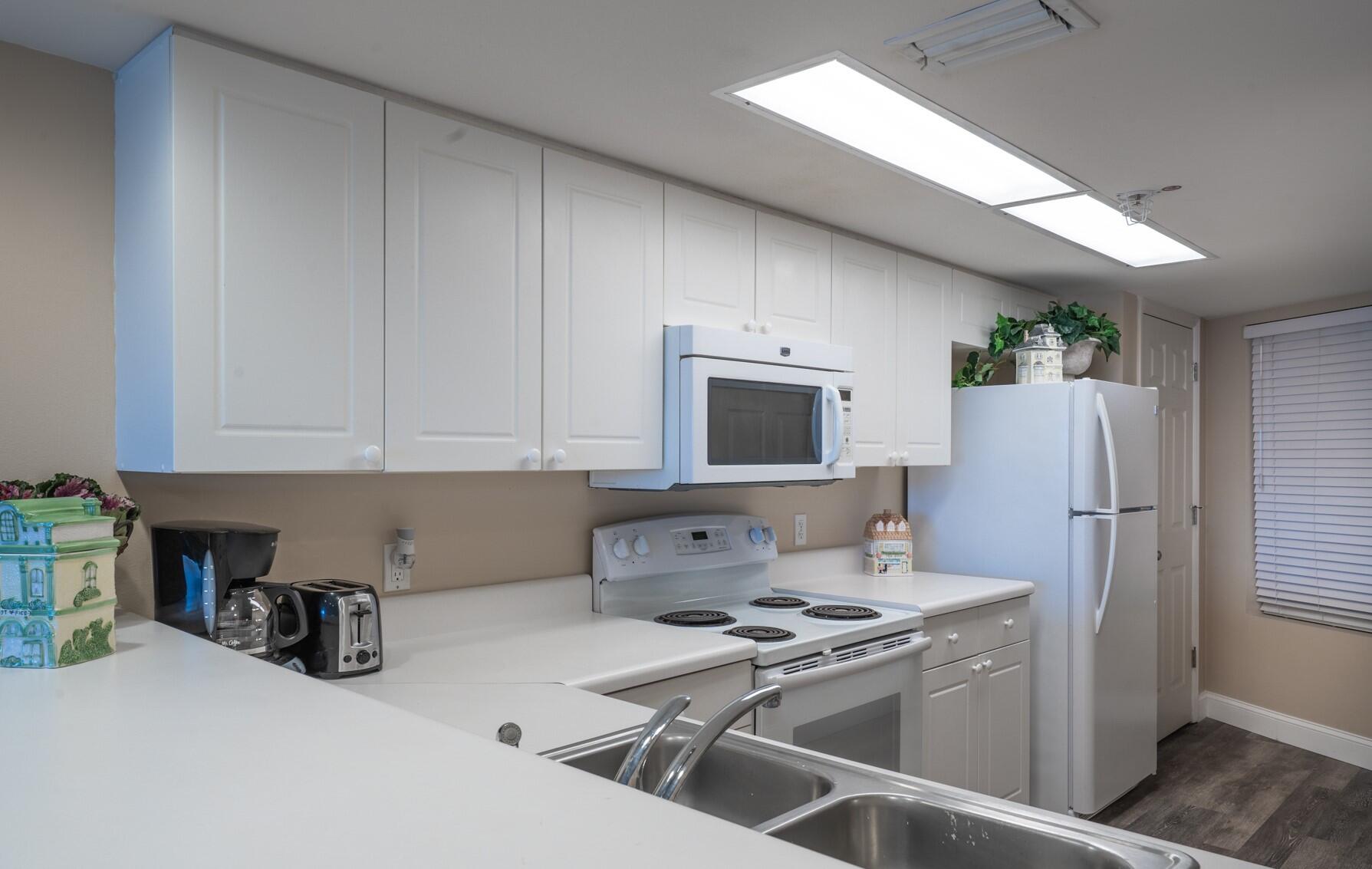 SEACREST CONDOMINIUMS - Residential