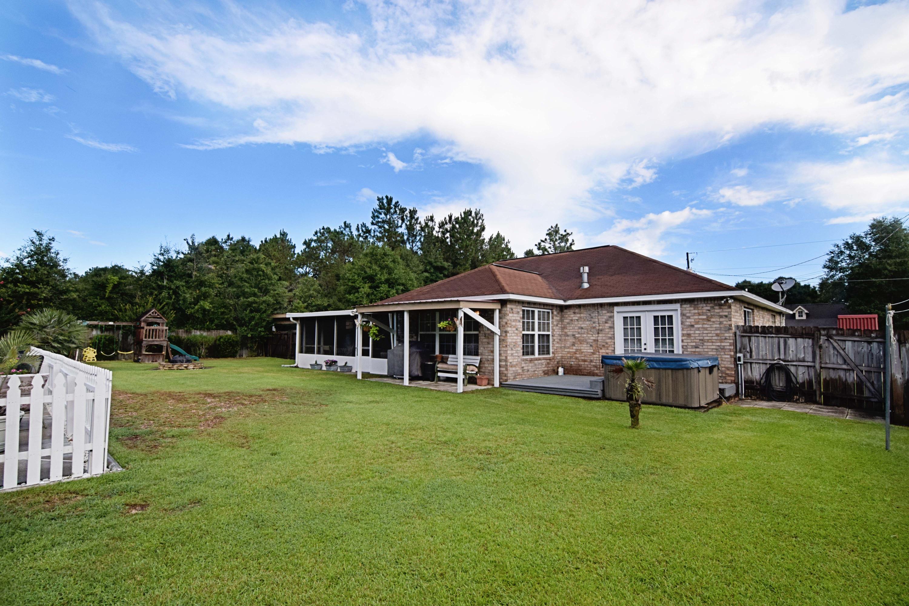 MOORES PLACE S/D - Residential