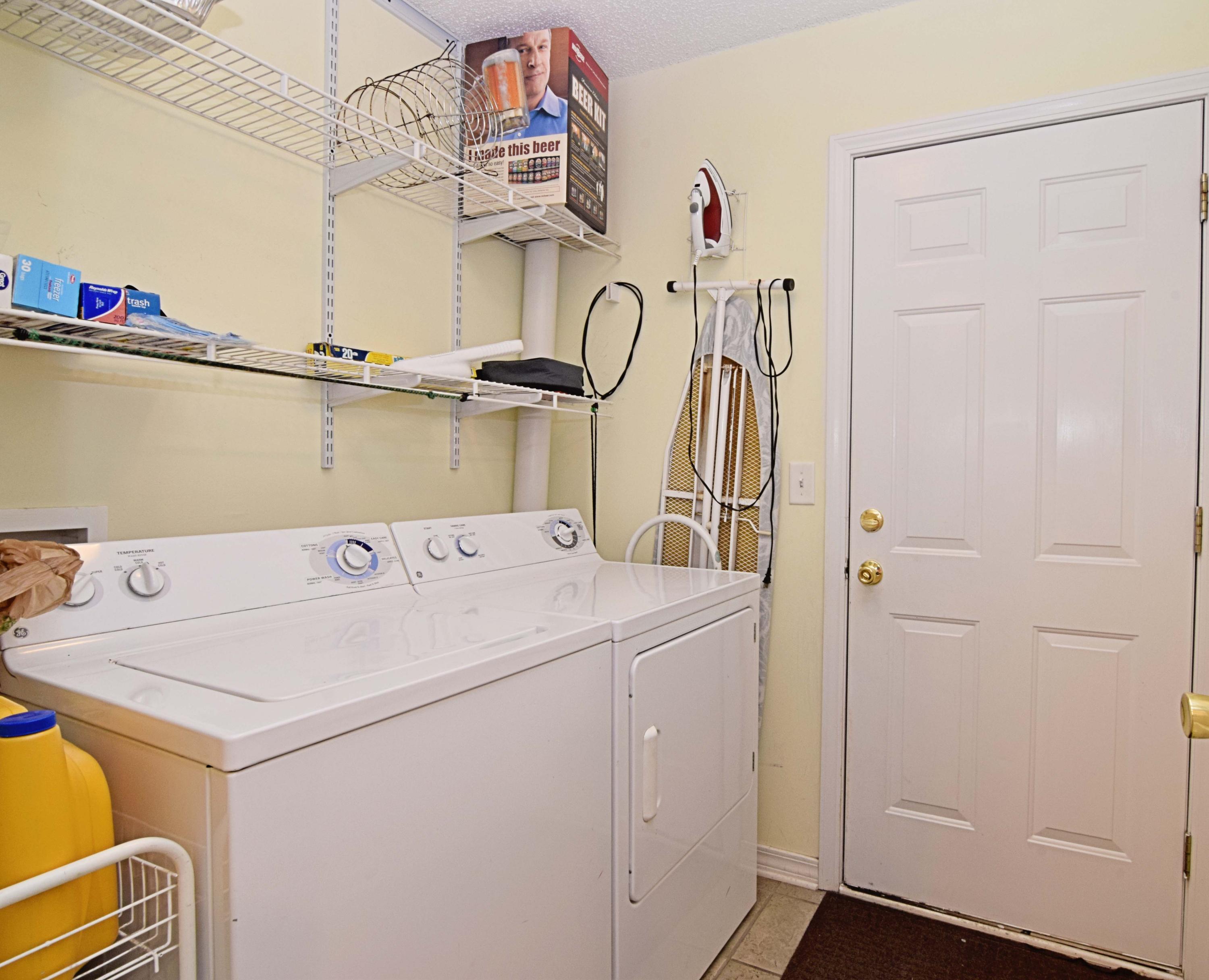 MOORES PLACE S/D - Residential