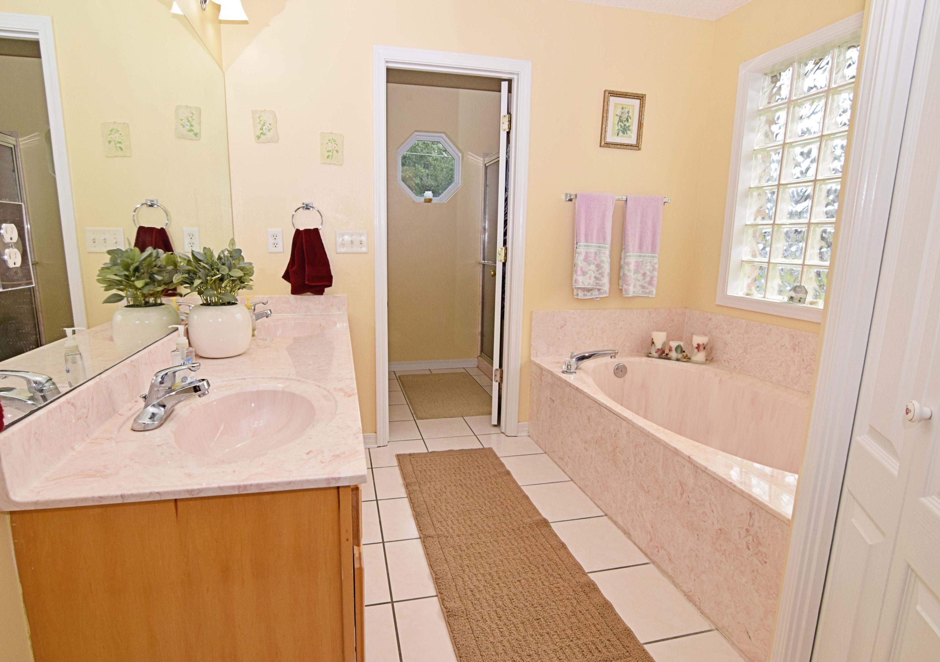 MOORES PLACE S/D - Residential