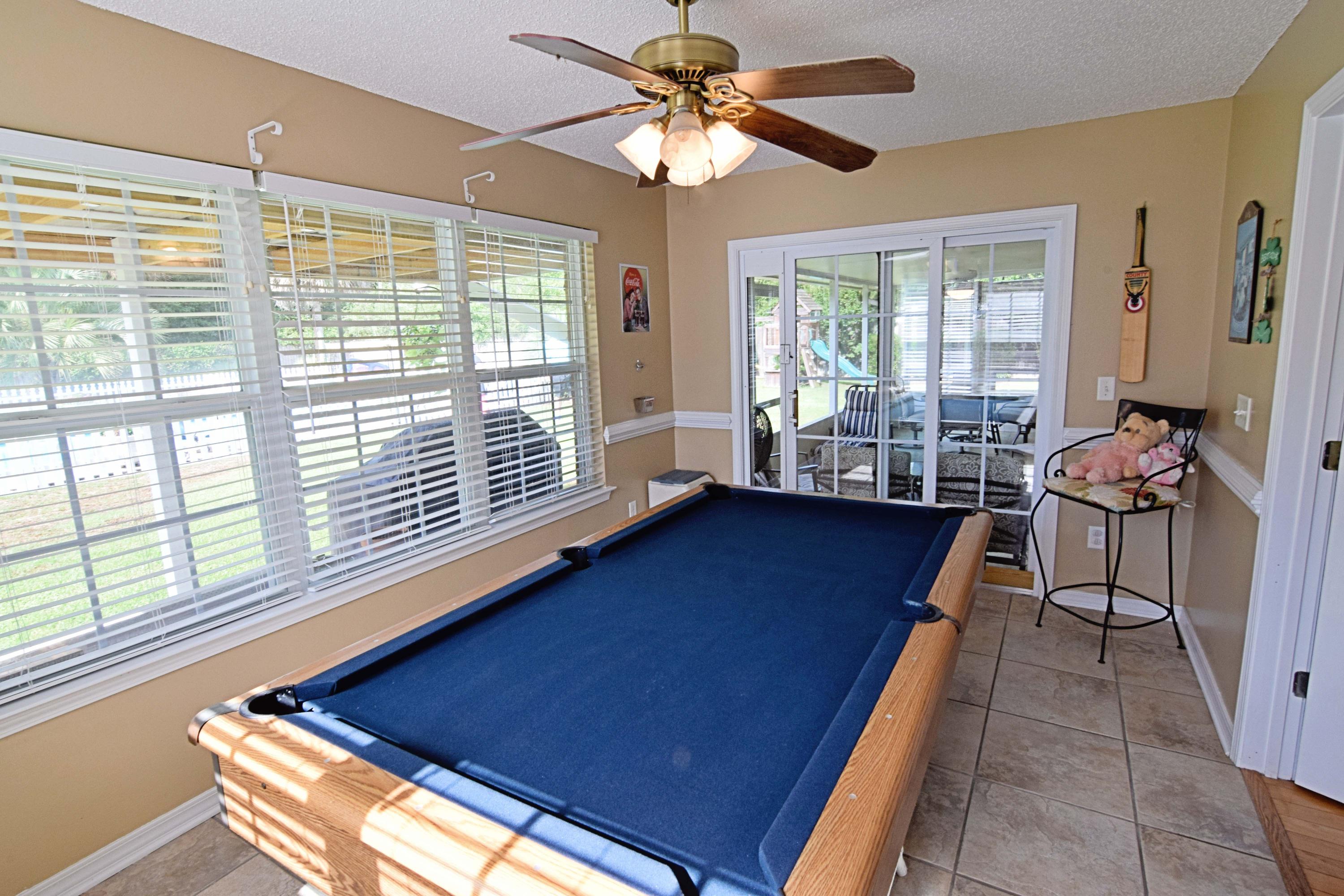 MOORES PLACE S/D - Residential