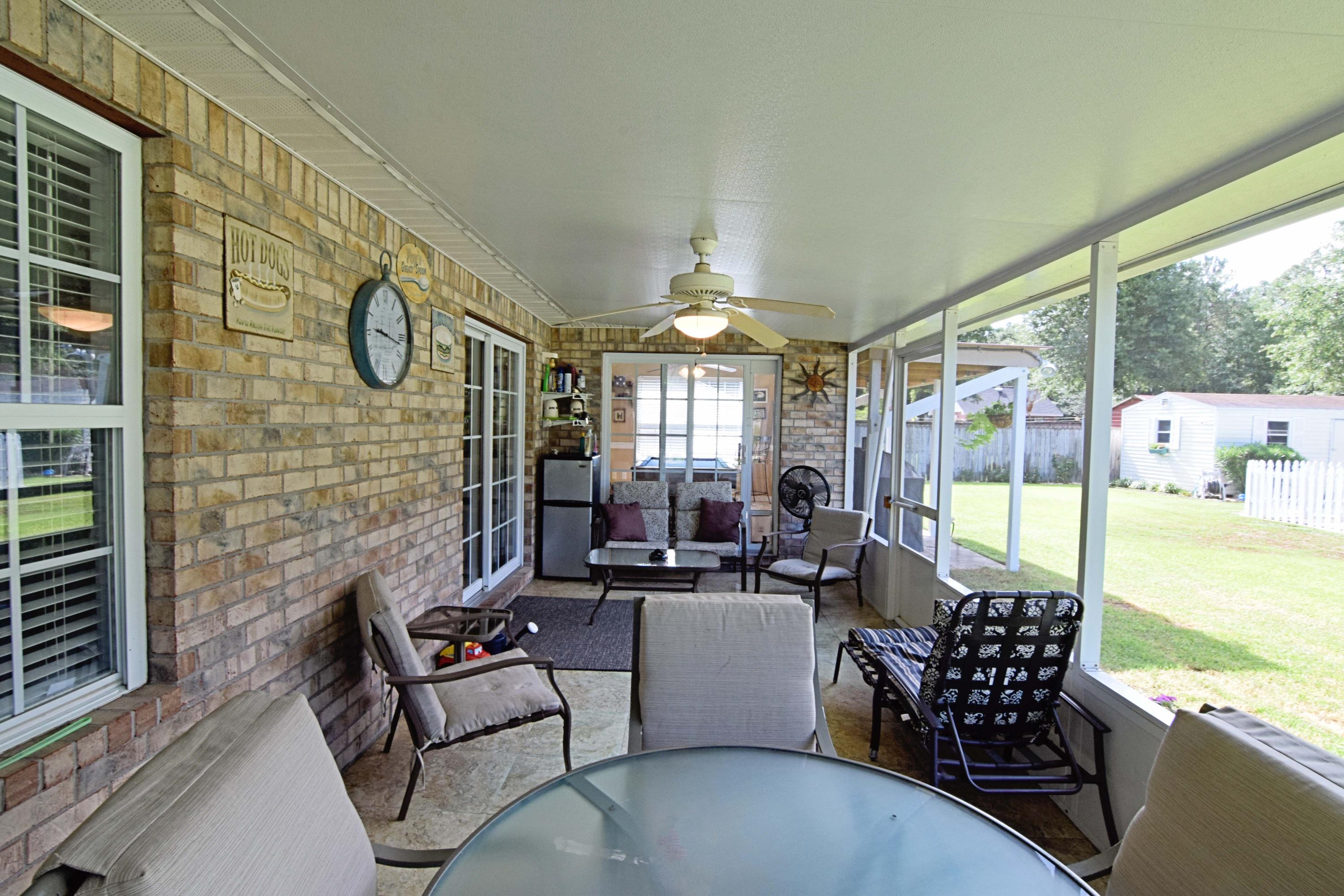 MOORES PLACE S/D - Residential