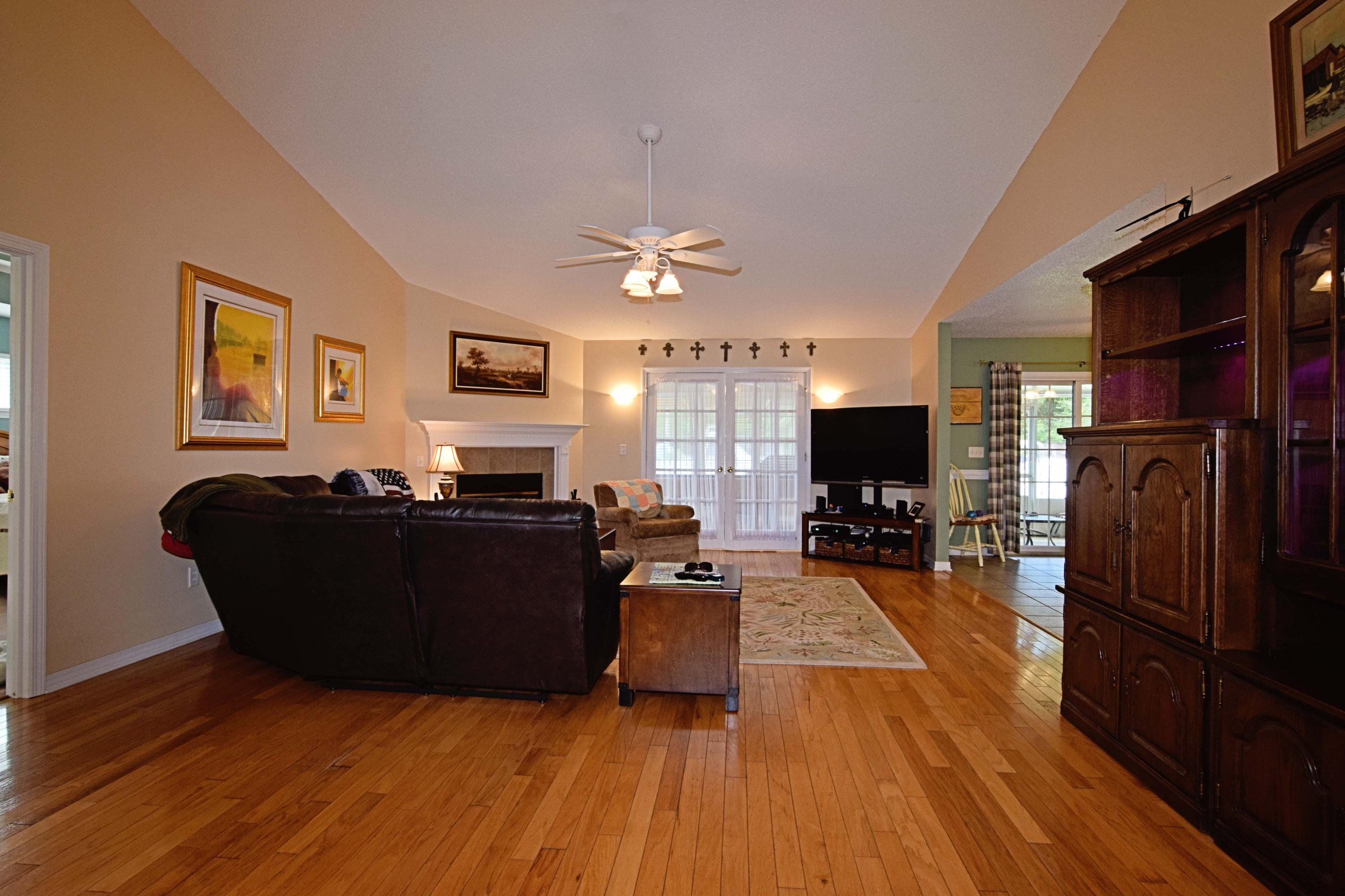 MOORES PLACE S/D - Residential