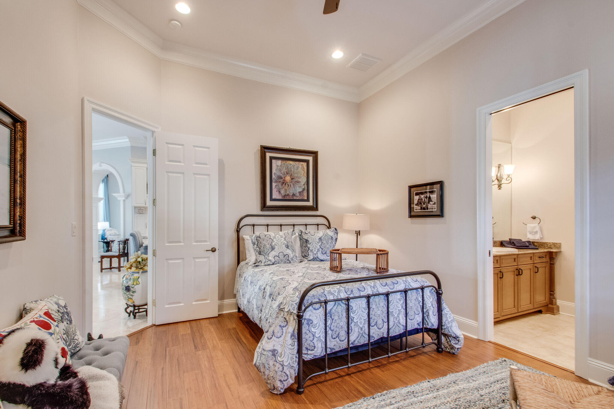 BURNT PINE - Residential