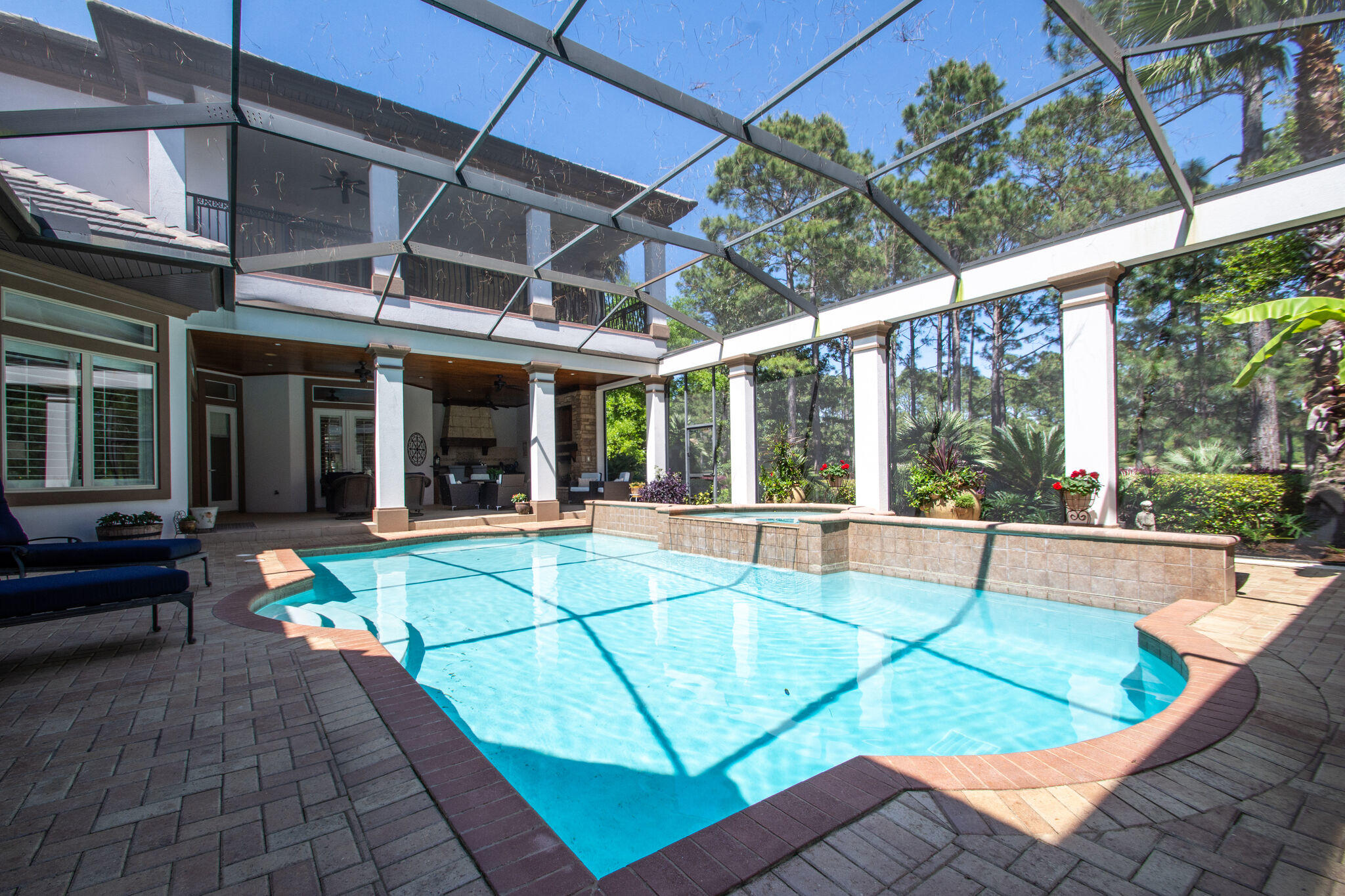 BURNT PINE - Residential