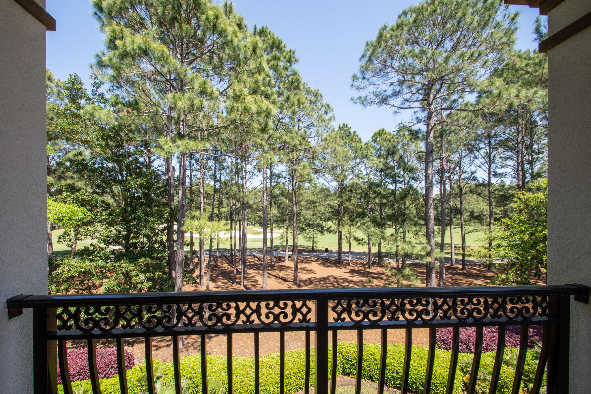 BURNT PINE - Residential