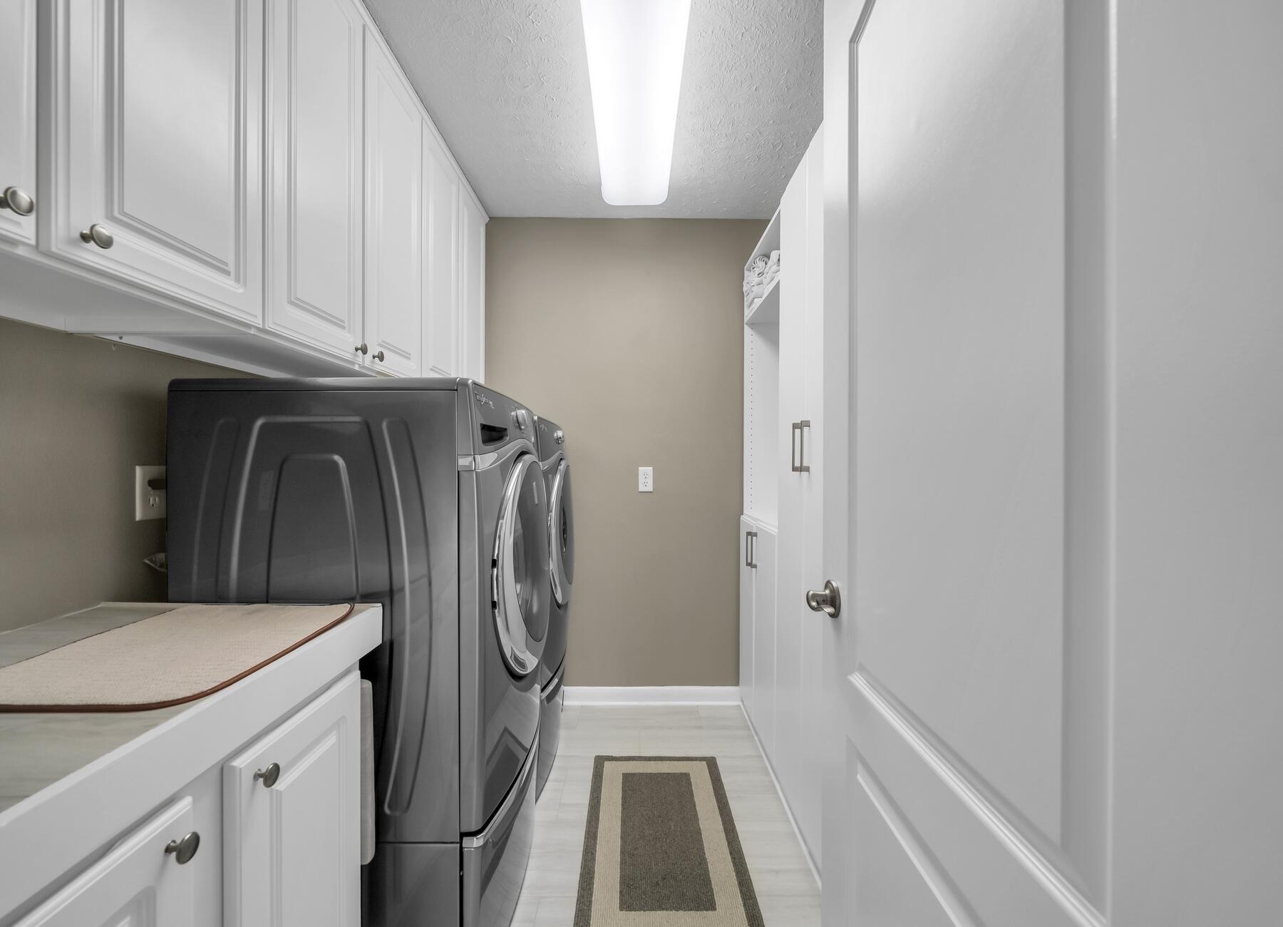 PALM COURT YACHT CLUB - Residential