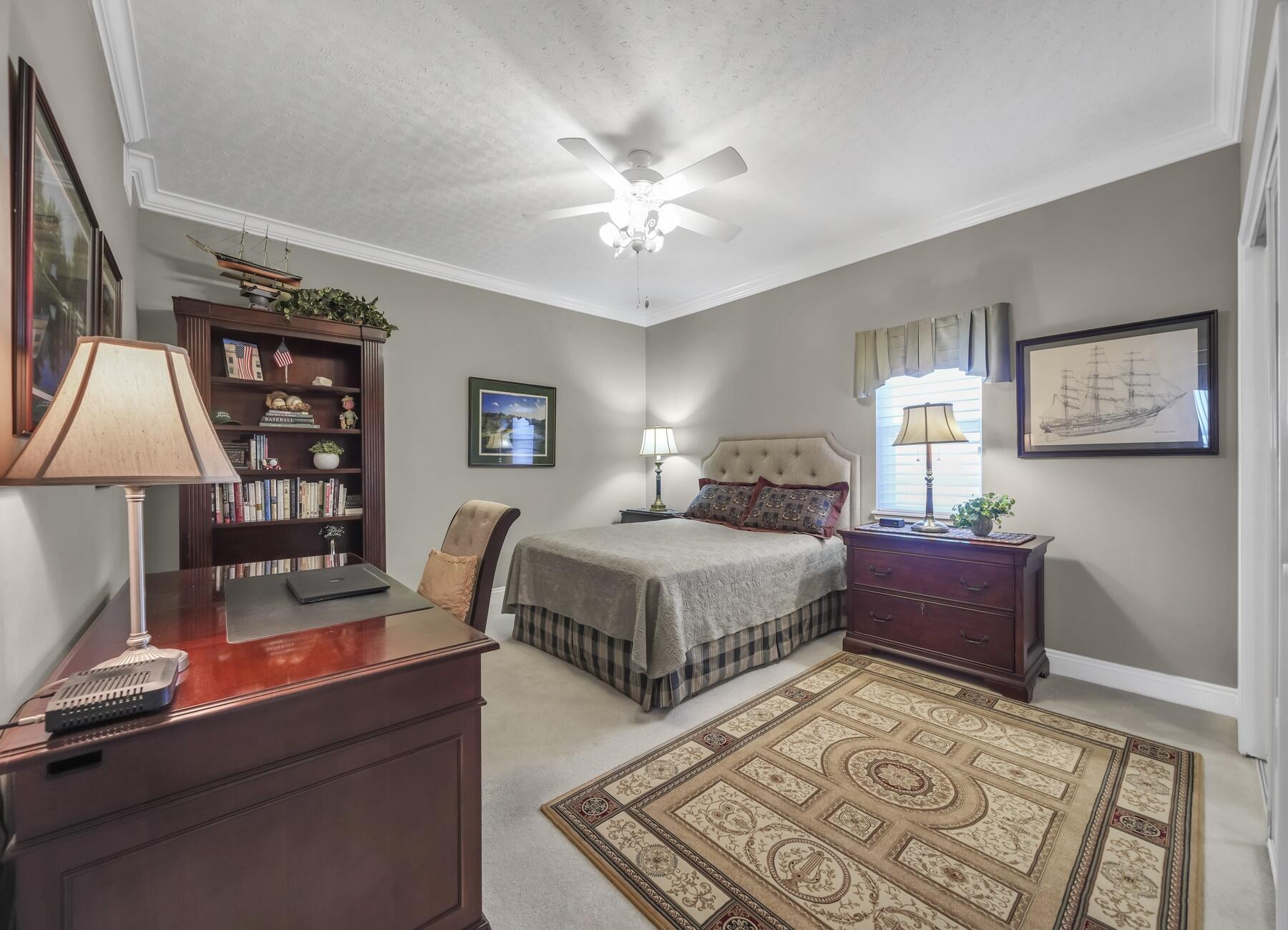 PALM COURT YACHT CLUB - Residential