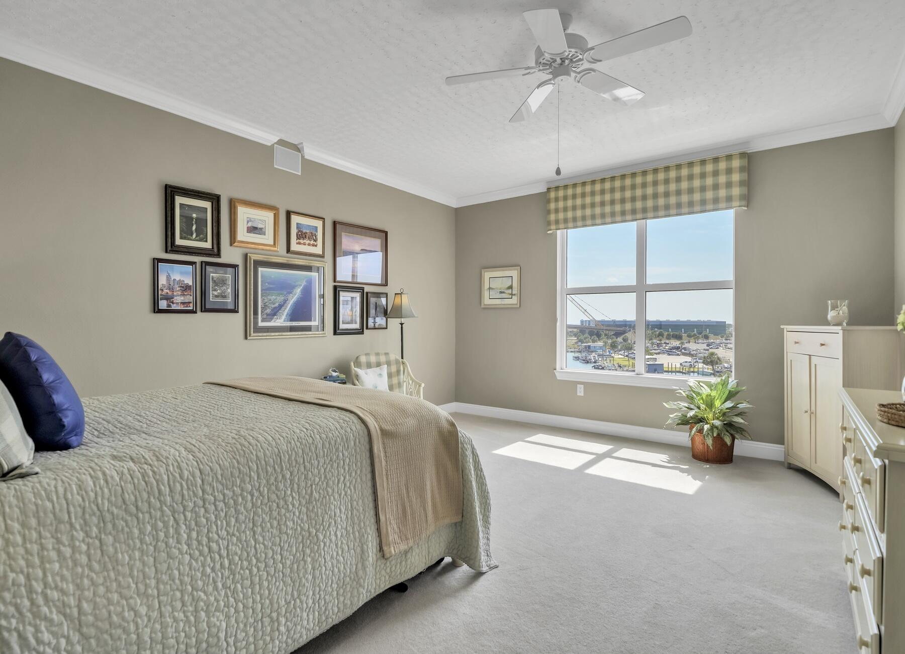 PALM COURT YACHT CLUB - Residential