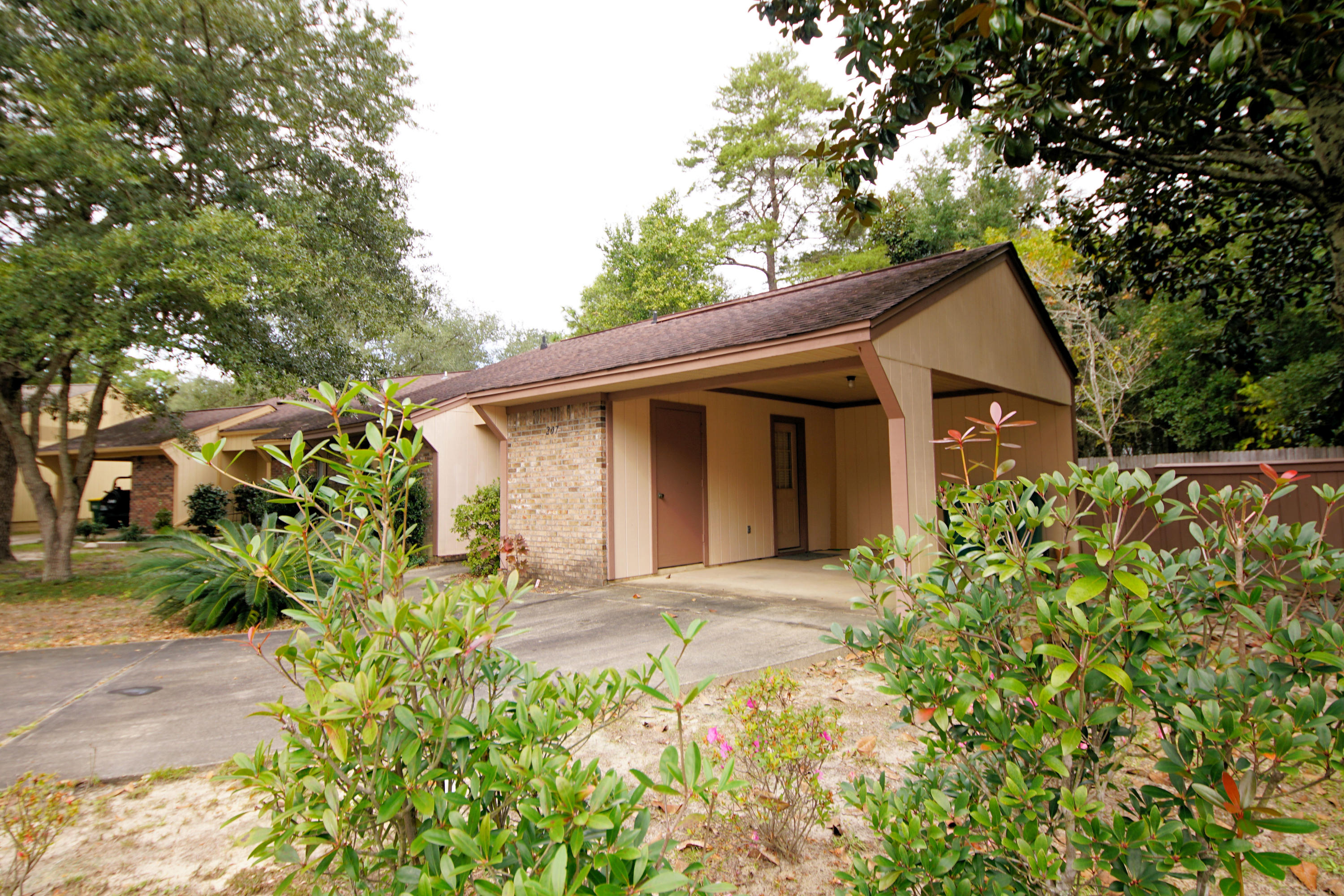 CEDAR RIDGE - Residential