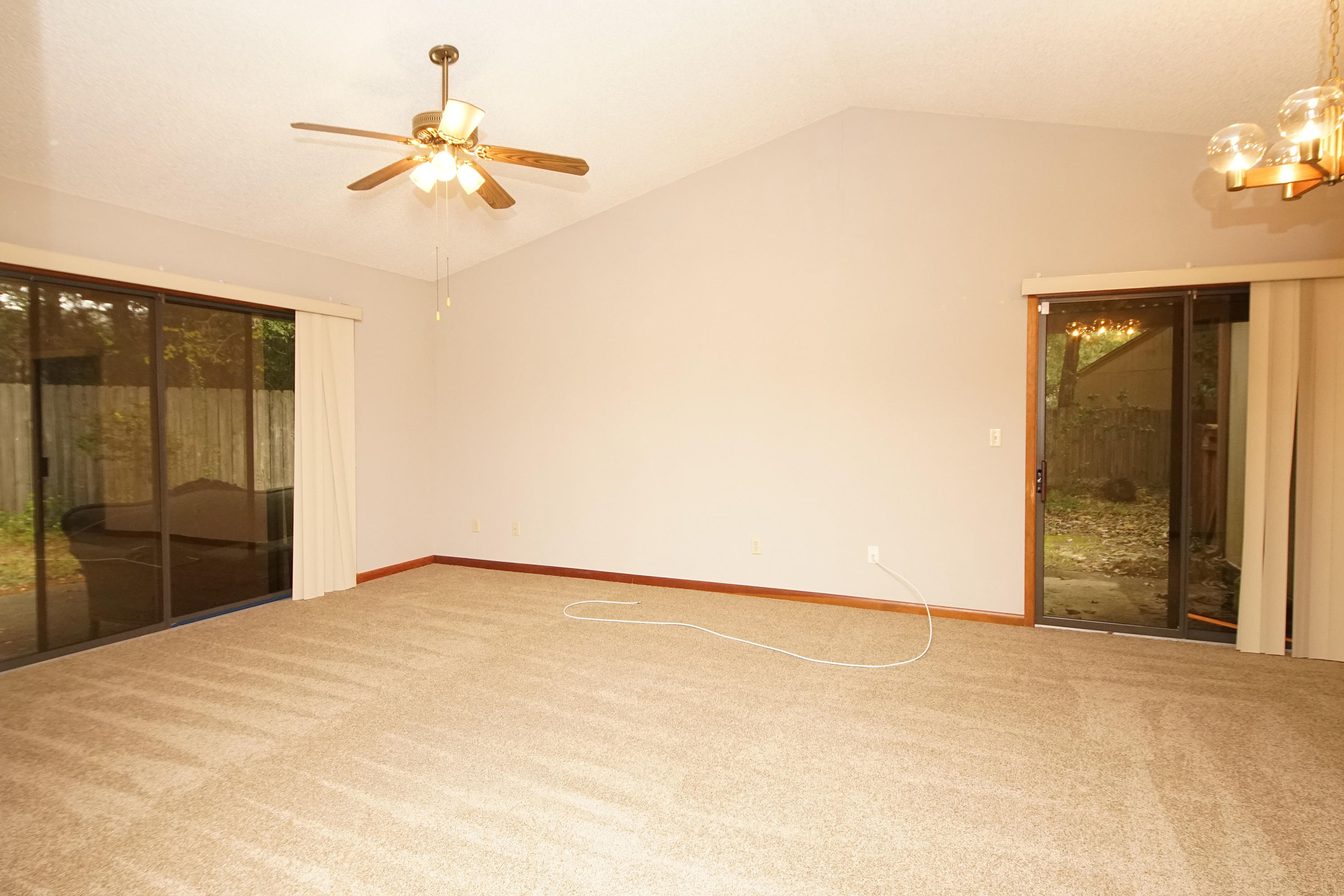 CEDAR RIDGE - Residential