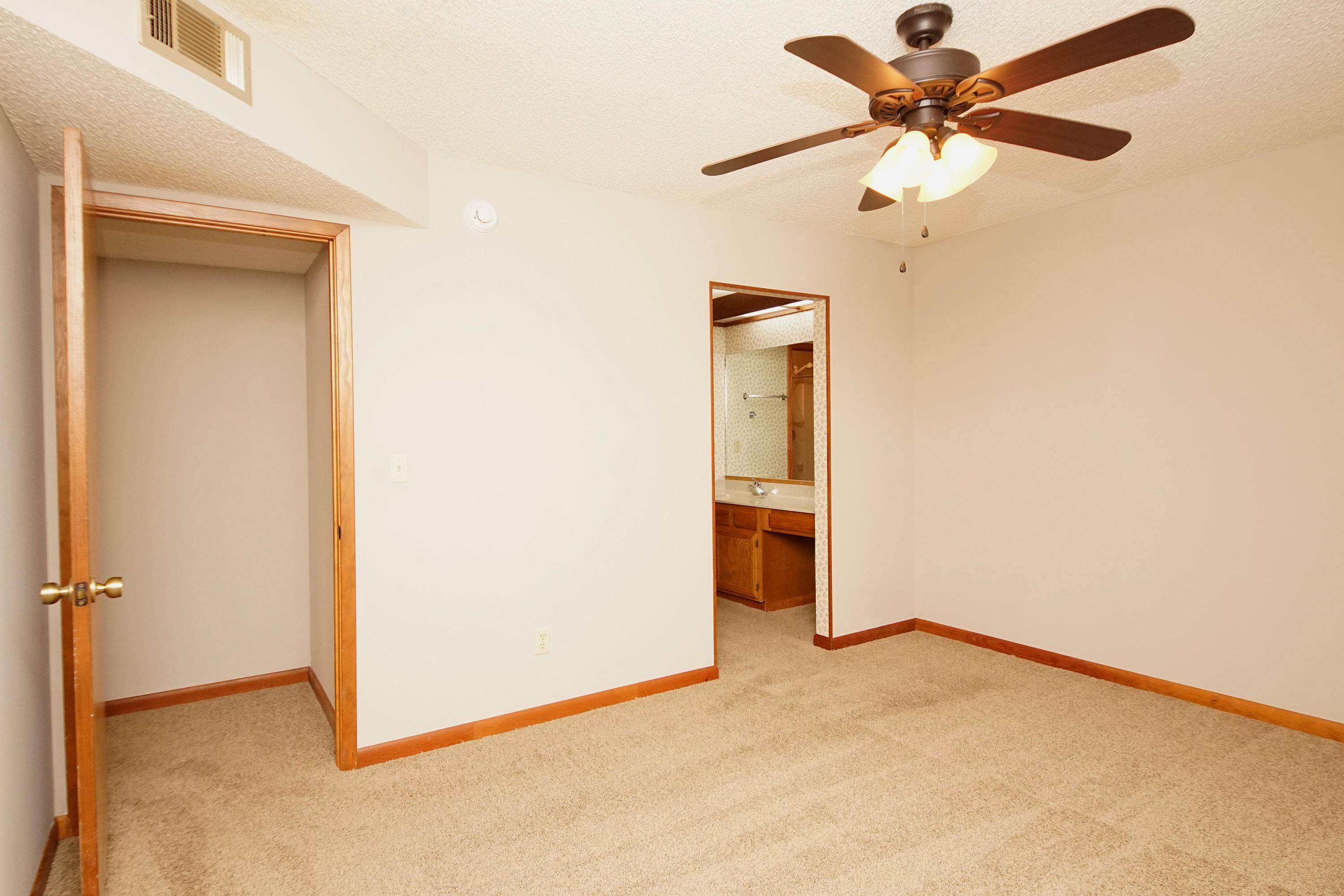 CEDAR RIDGE - Residential