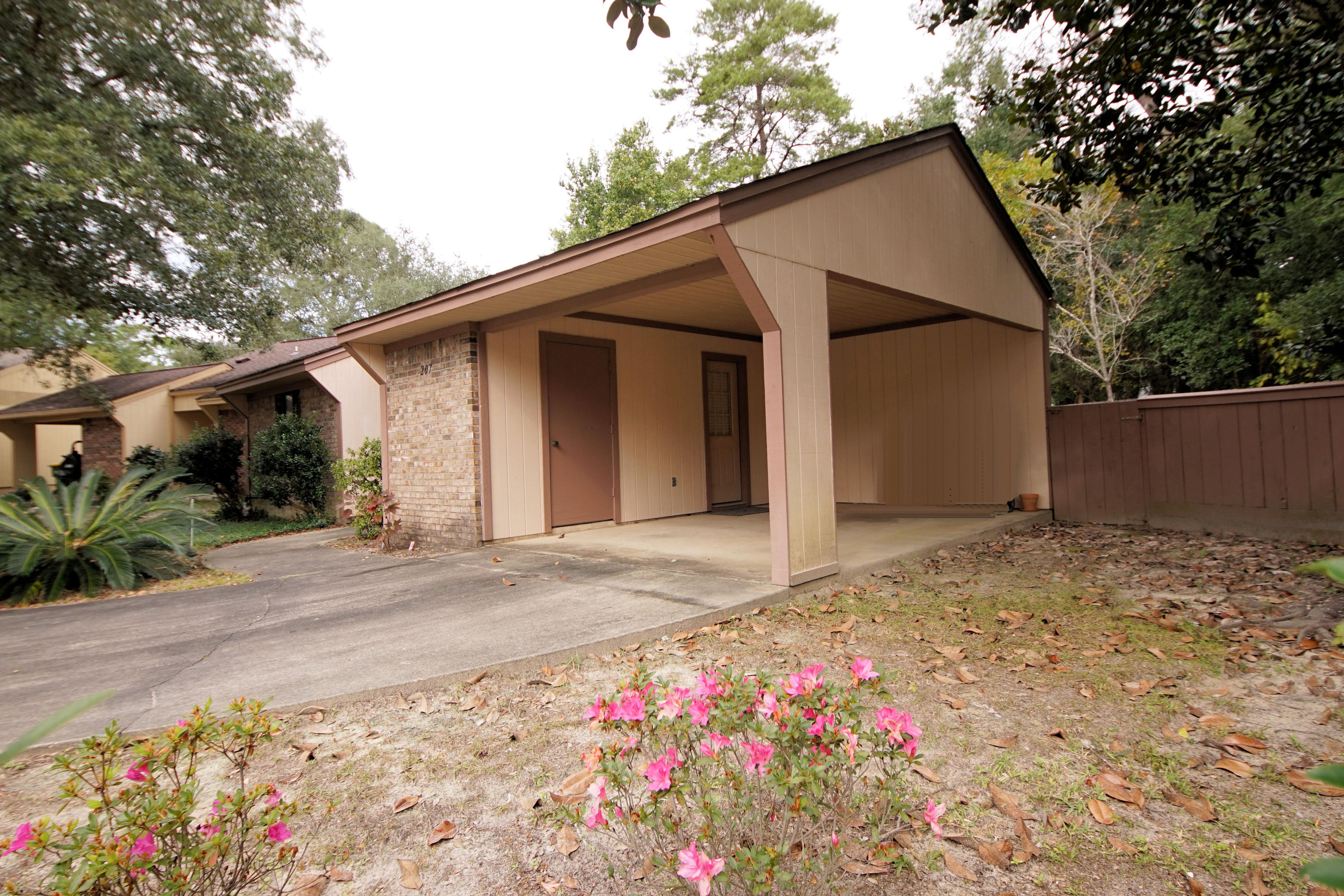 CEDAR RIDGE - Residential