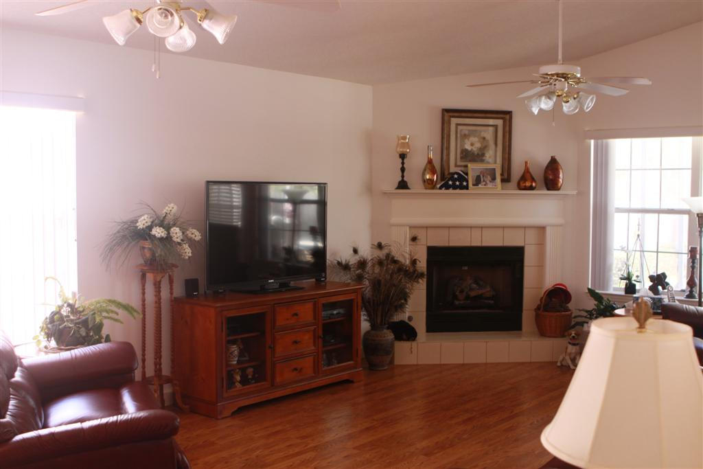 EMERALD VILLAGE - Residential