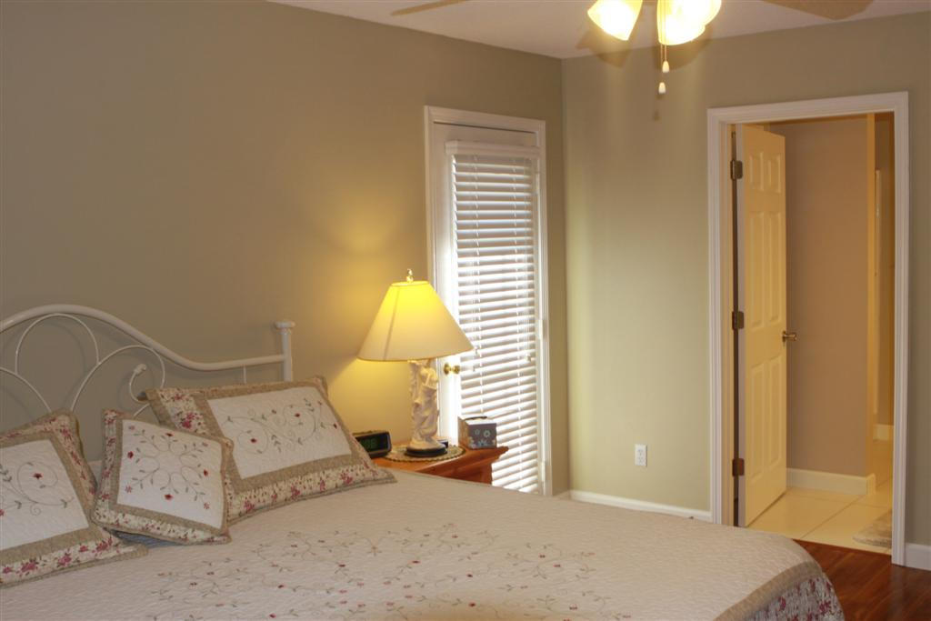 EMERALD VILLAGE - Residential