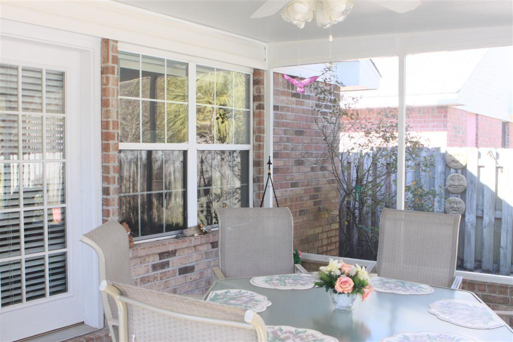 EMERALD VILLAGE - Residential