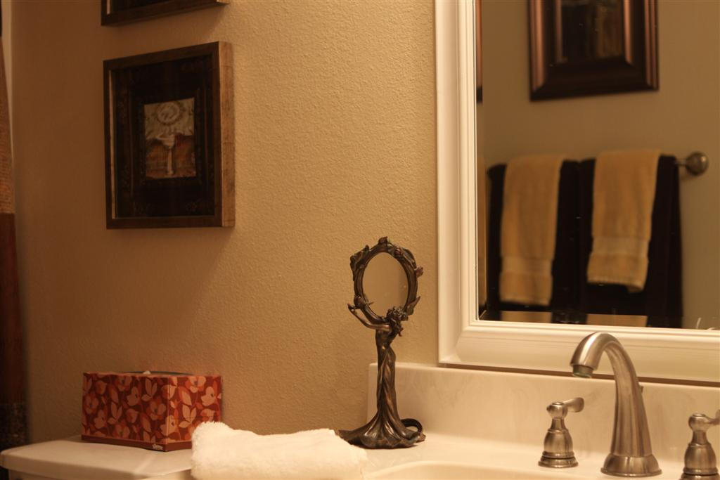 EMERALD VILLAGE - Residential