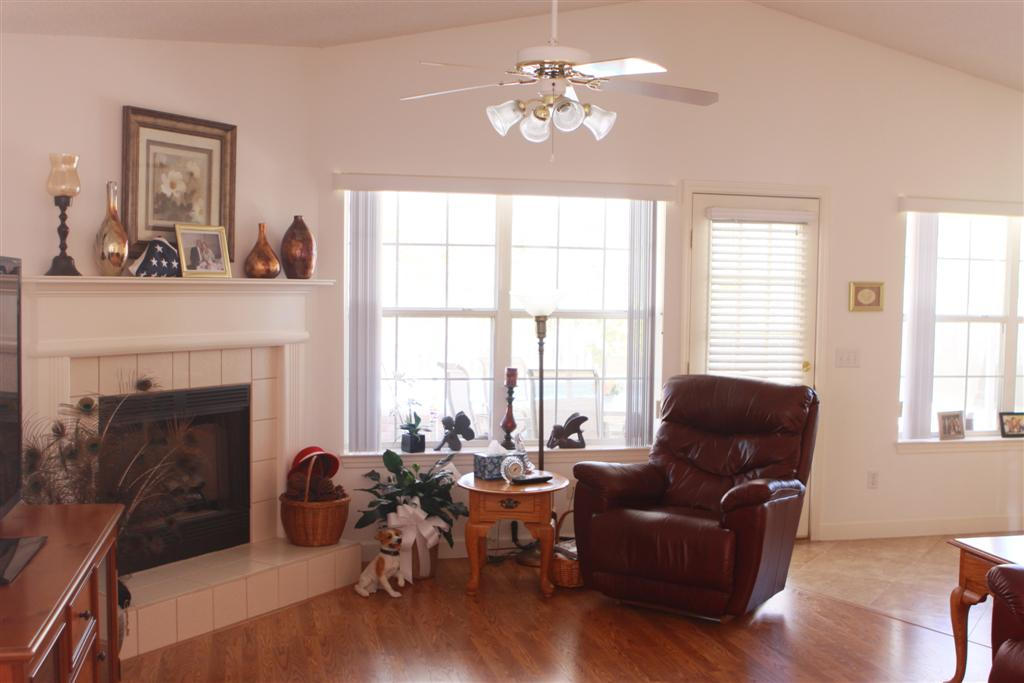 EMERALD VILLAGE - Residential